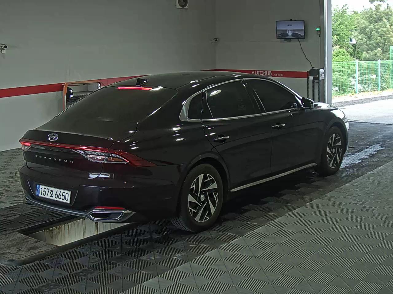 2022 - hyundai grandeur
