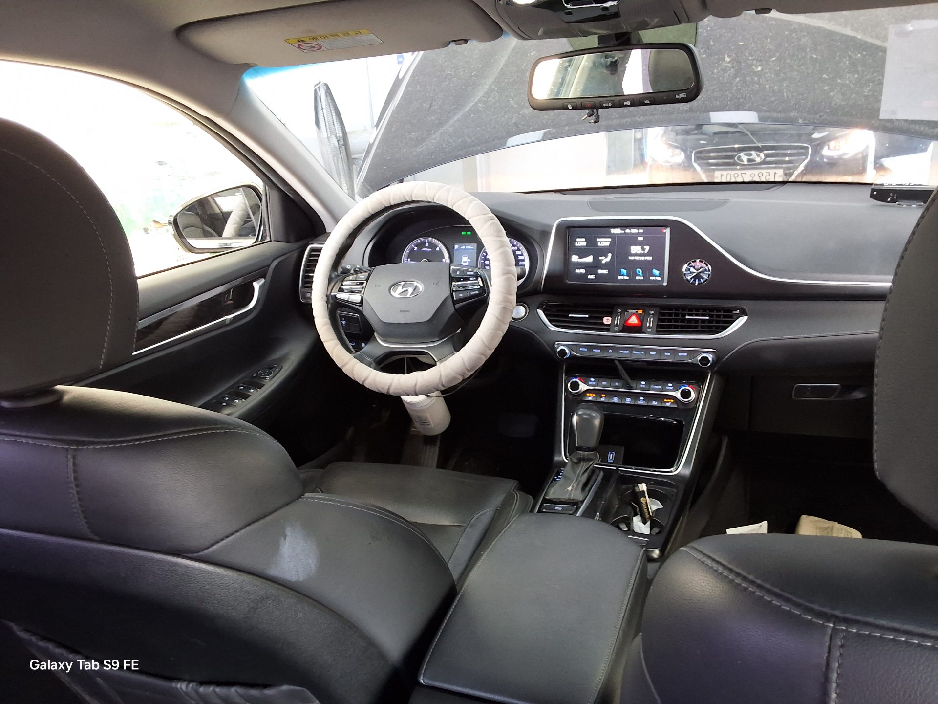 Hyundai Grandeur - 10
