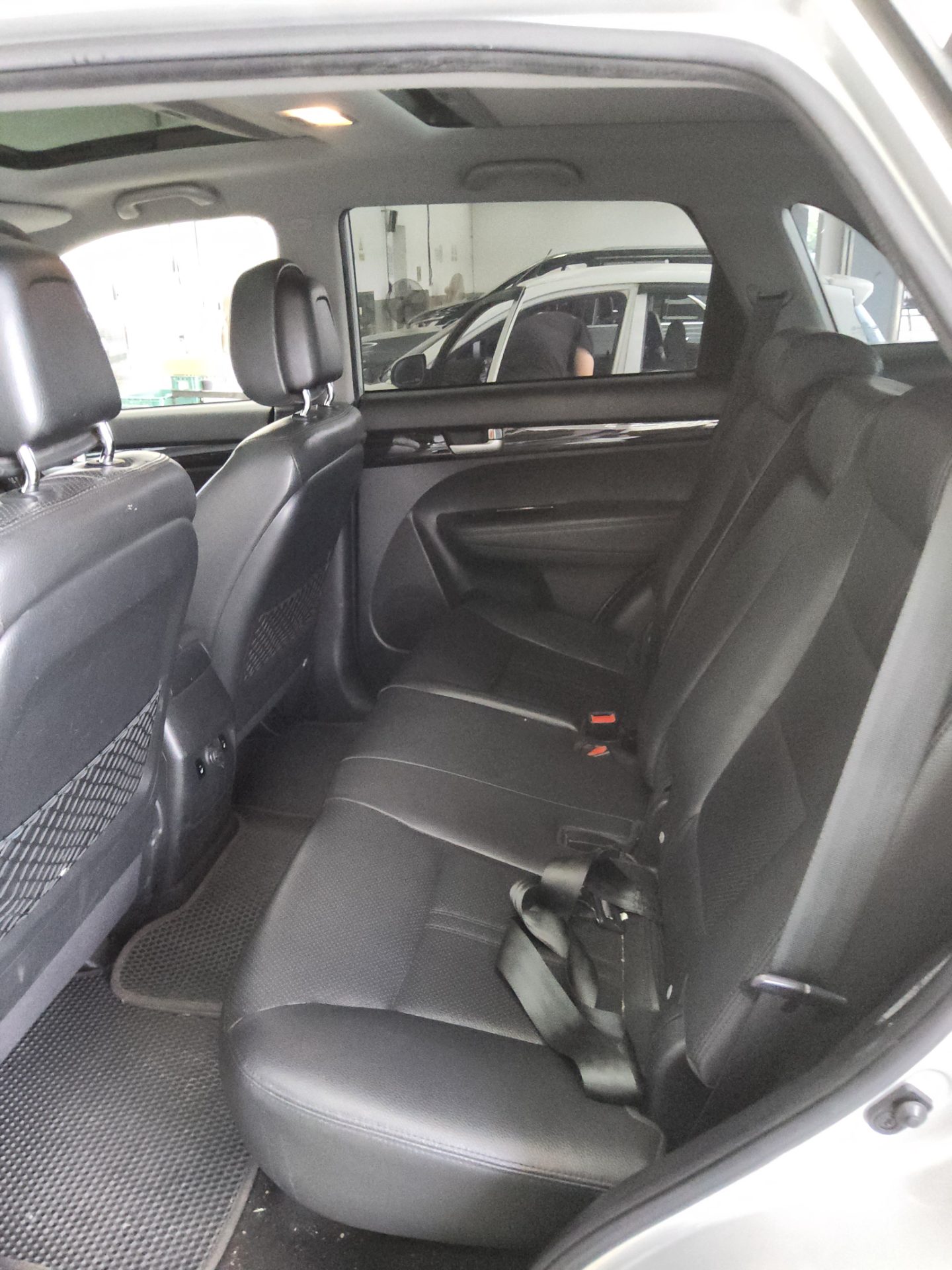 Kia Sorento - 11
