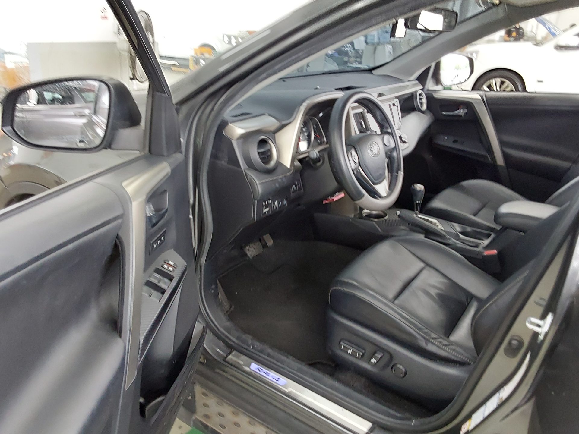 TOYOTA RAV4 2014 - 이미지 10