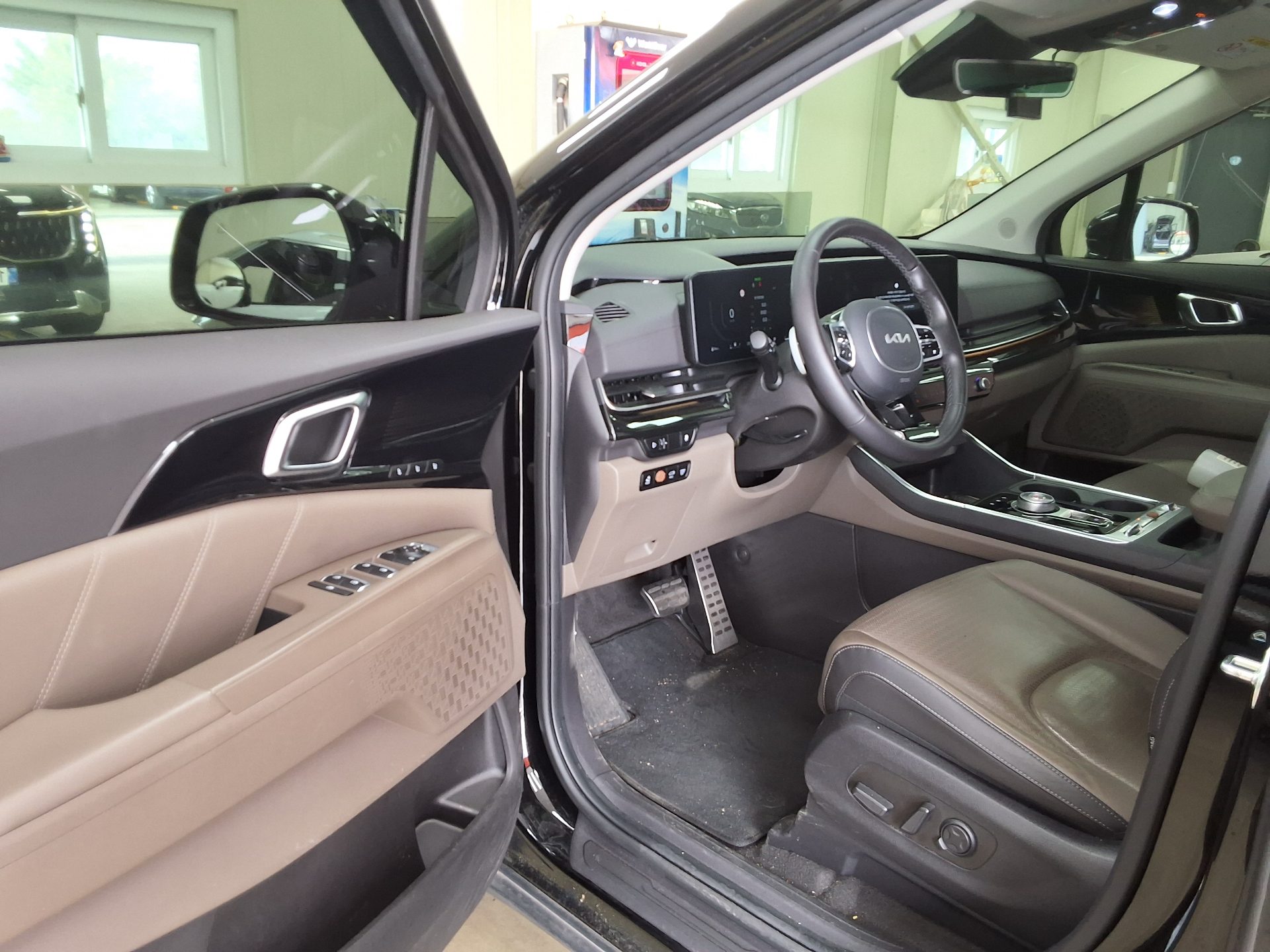 2024 - kia carnival