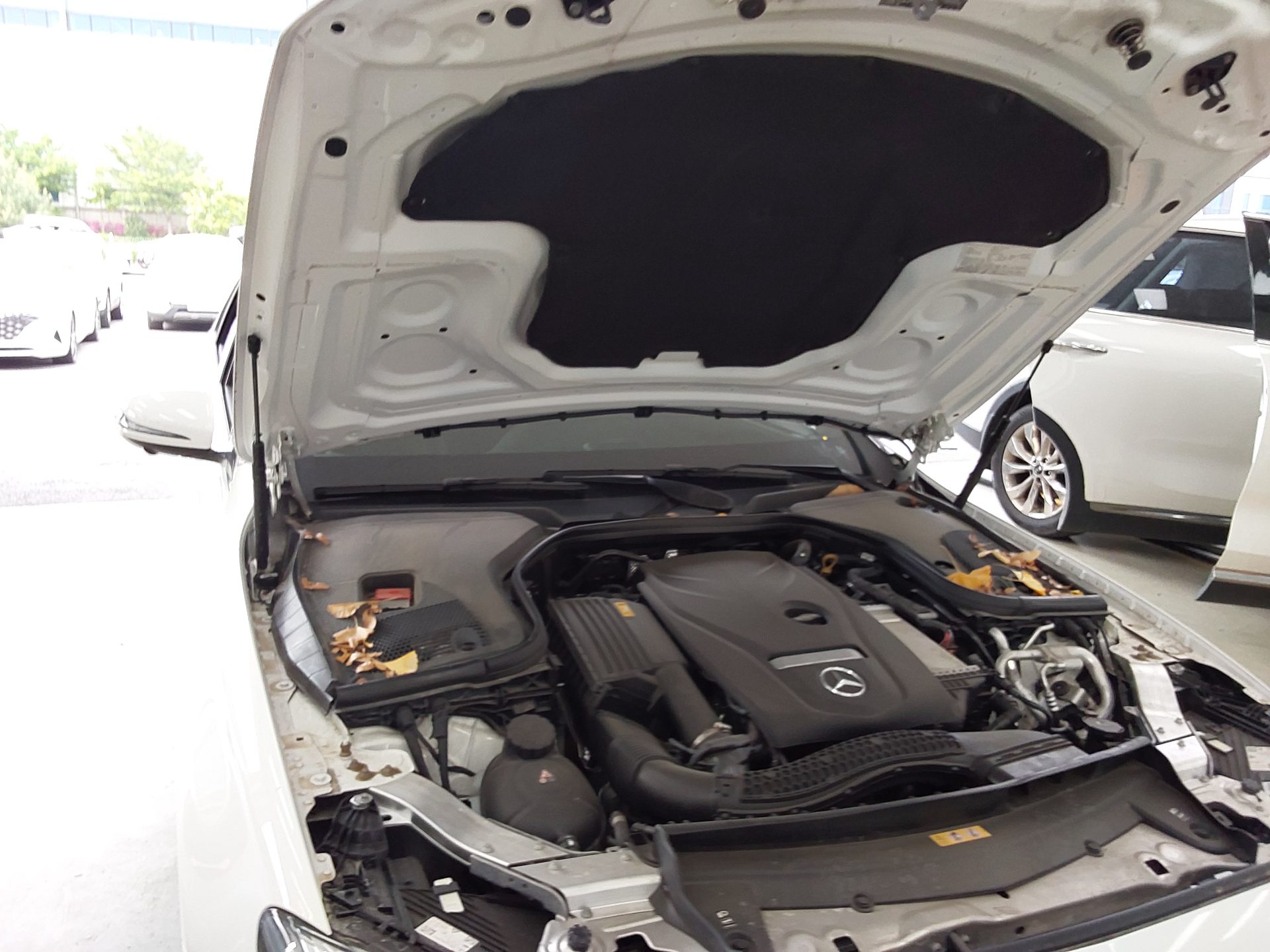 Mercedes-Benz E-Class 2022 - Image 21