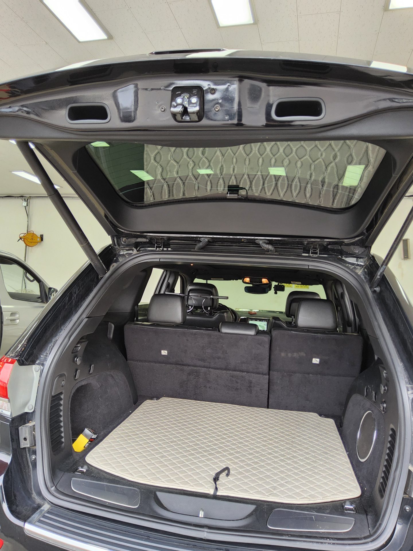 Jeep Grand Cherokee 2018 - Image 15