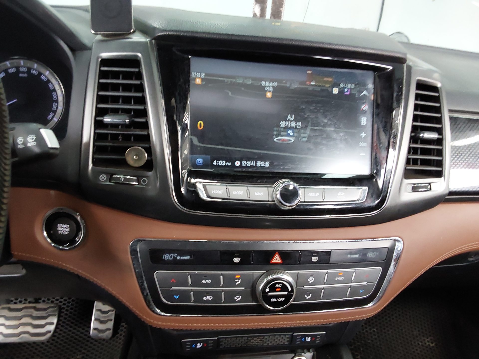 KG Mobility Rexton Sports 2021 - Image 18