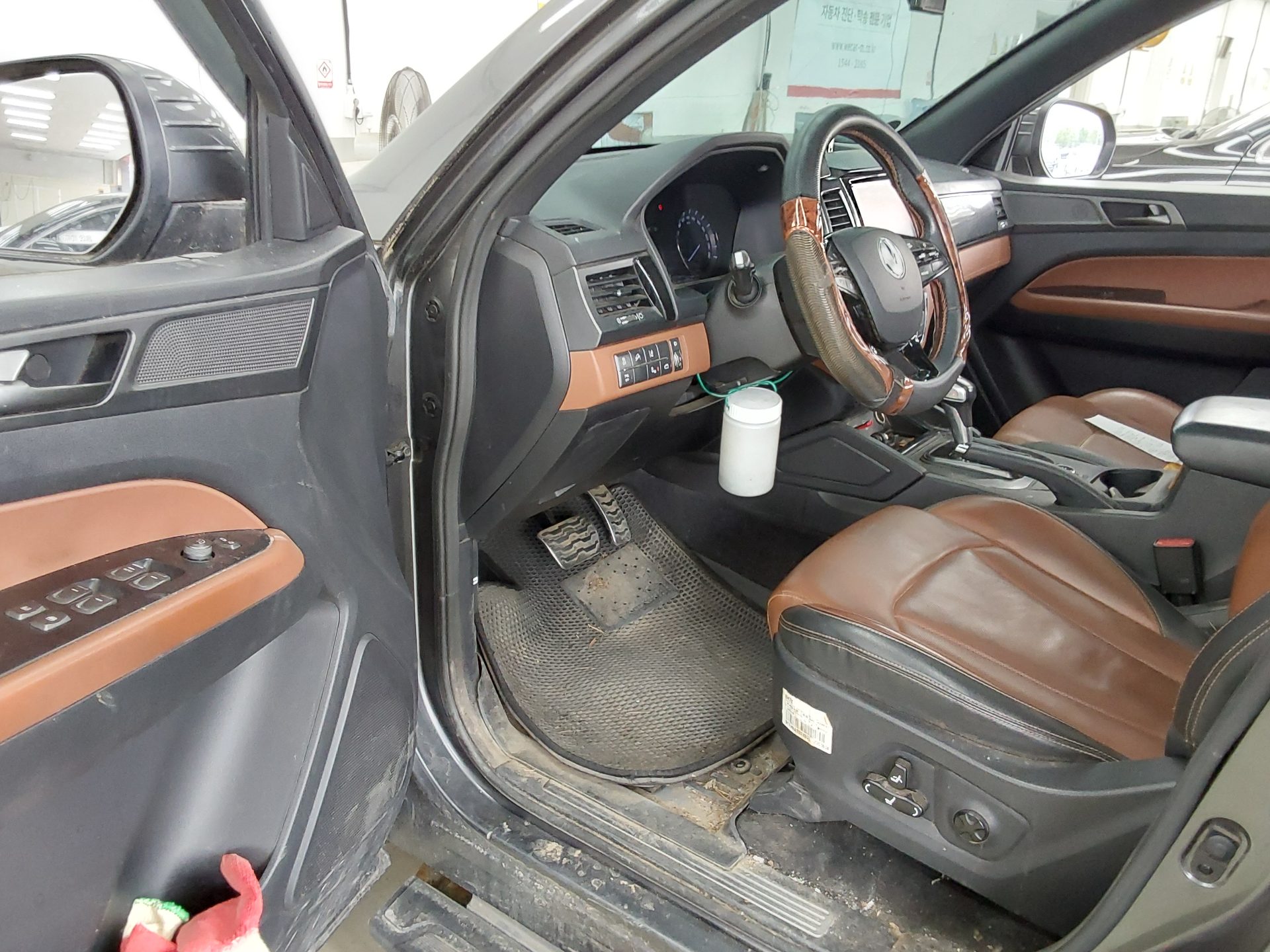KG Mobility Rexton Sports 2021 - Image 10