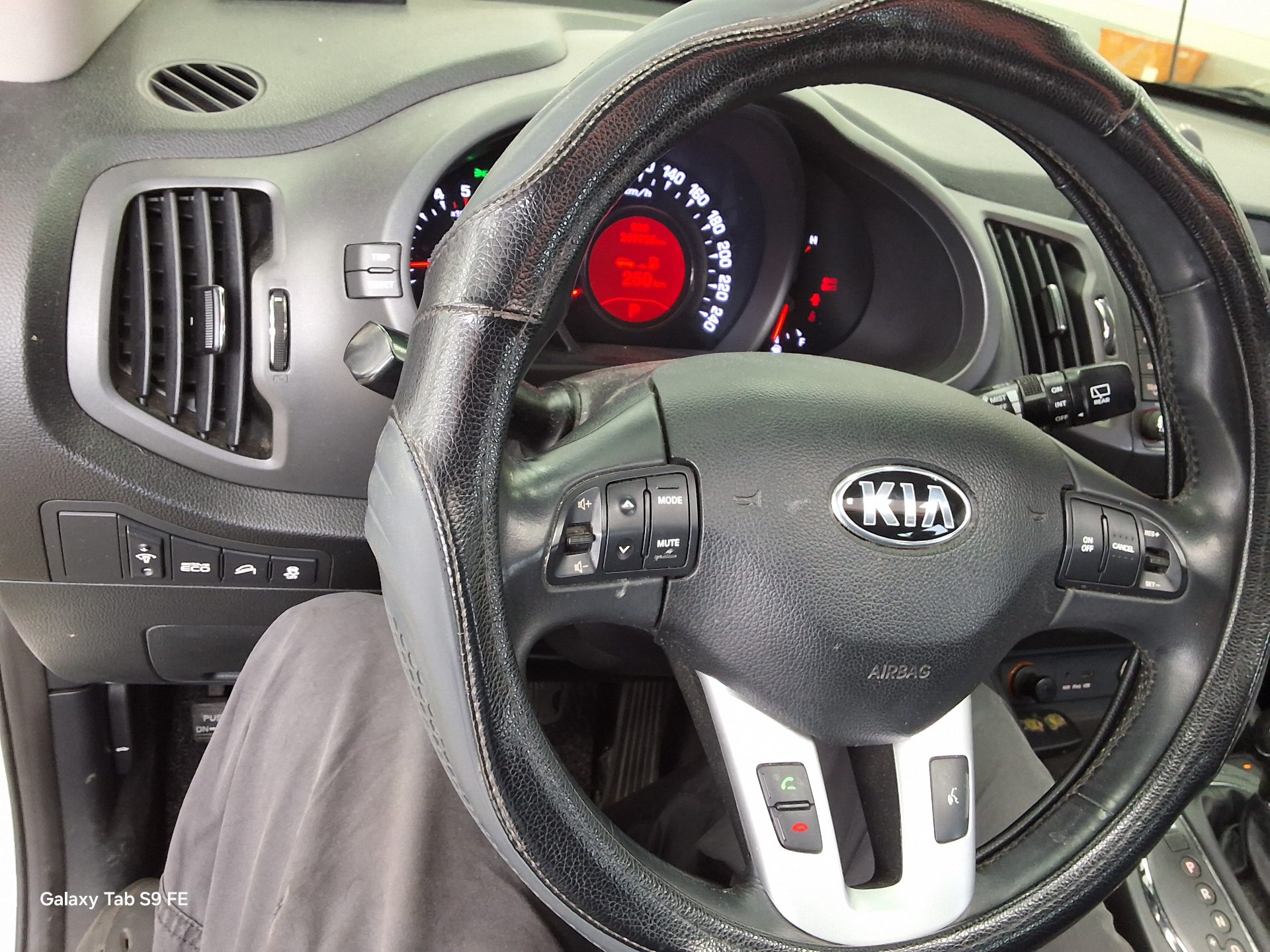 Kia Sportage 2013 - Image 17