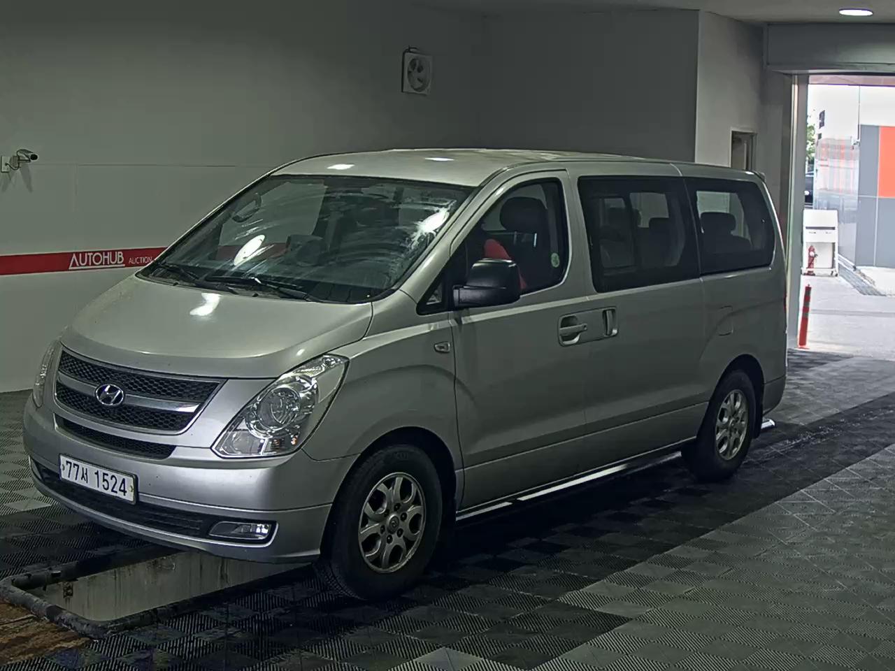 Hyundai Grand Starex