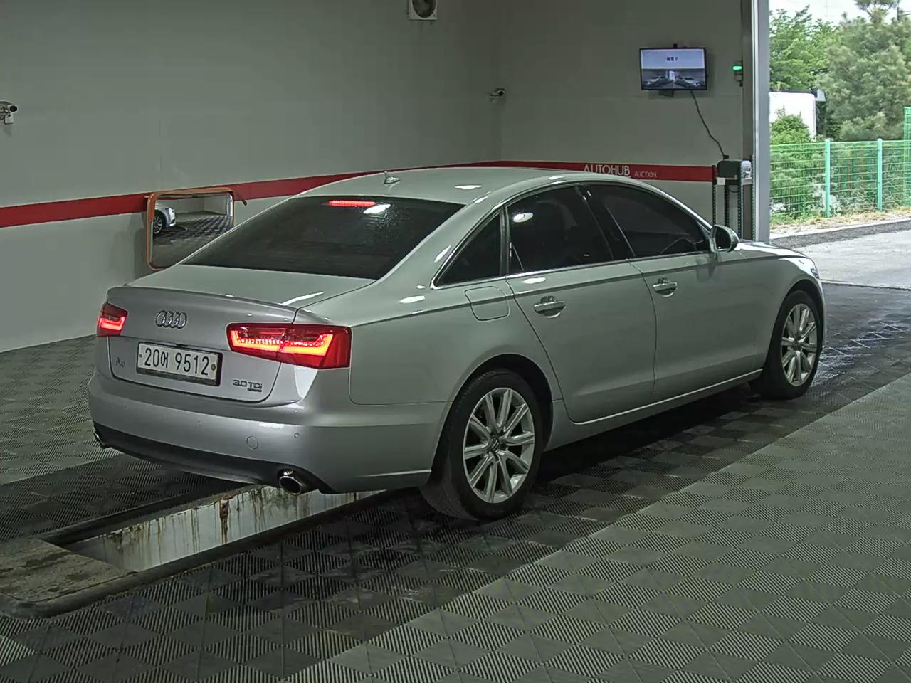 أودي A6 2012 - صورة 4
