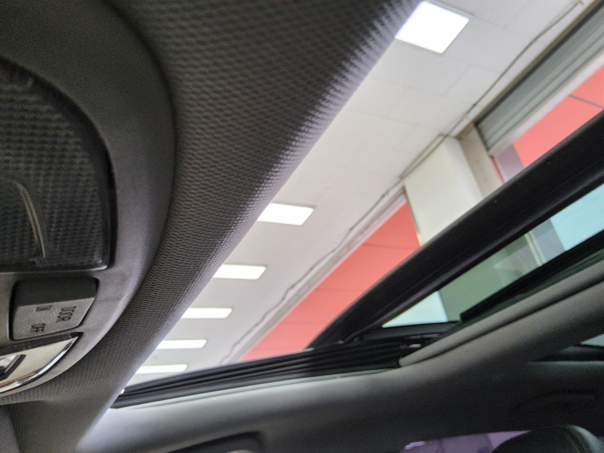 Kia K5 2012 - Image 17