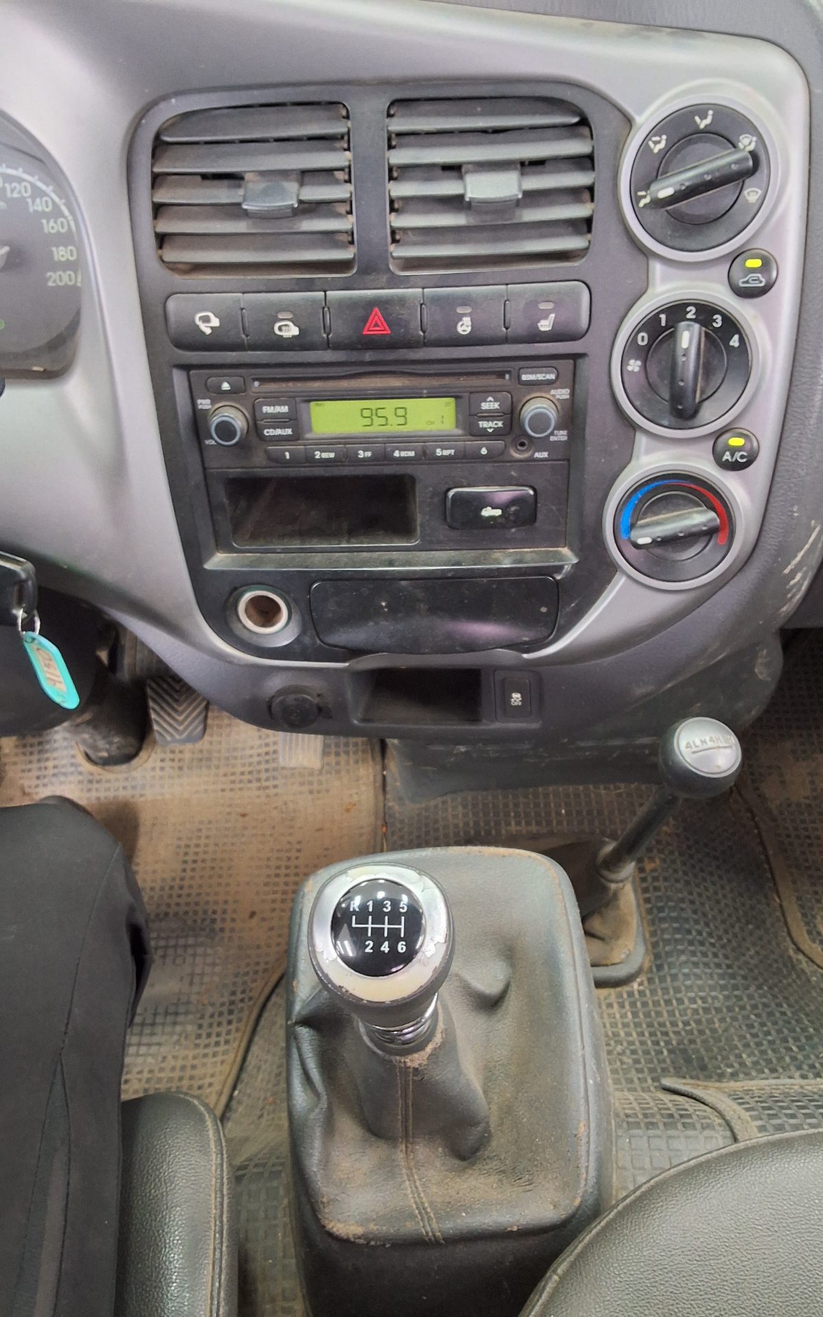 Kia Bongo 2016 - Image 13