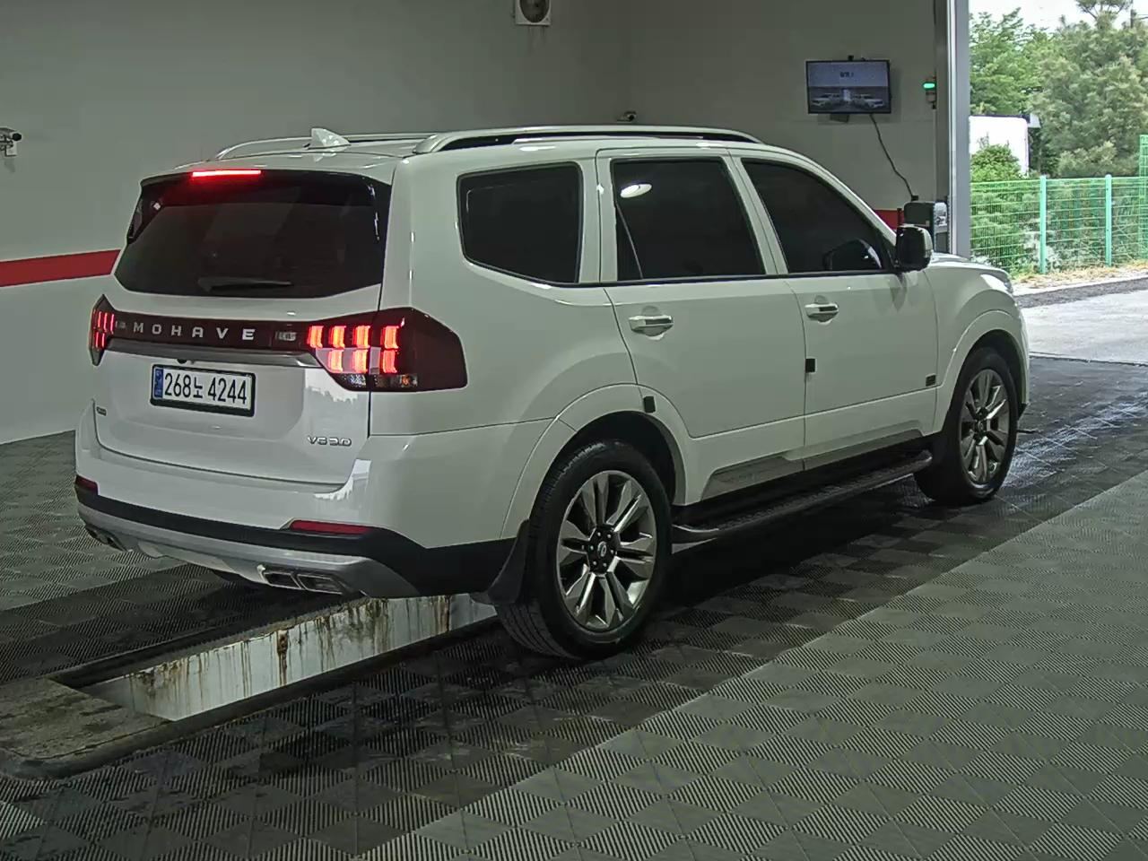Kia Mohave - 4