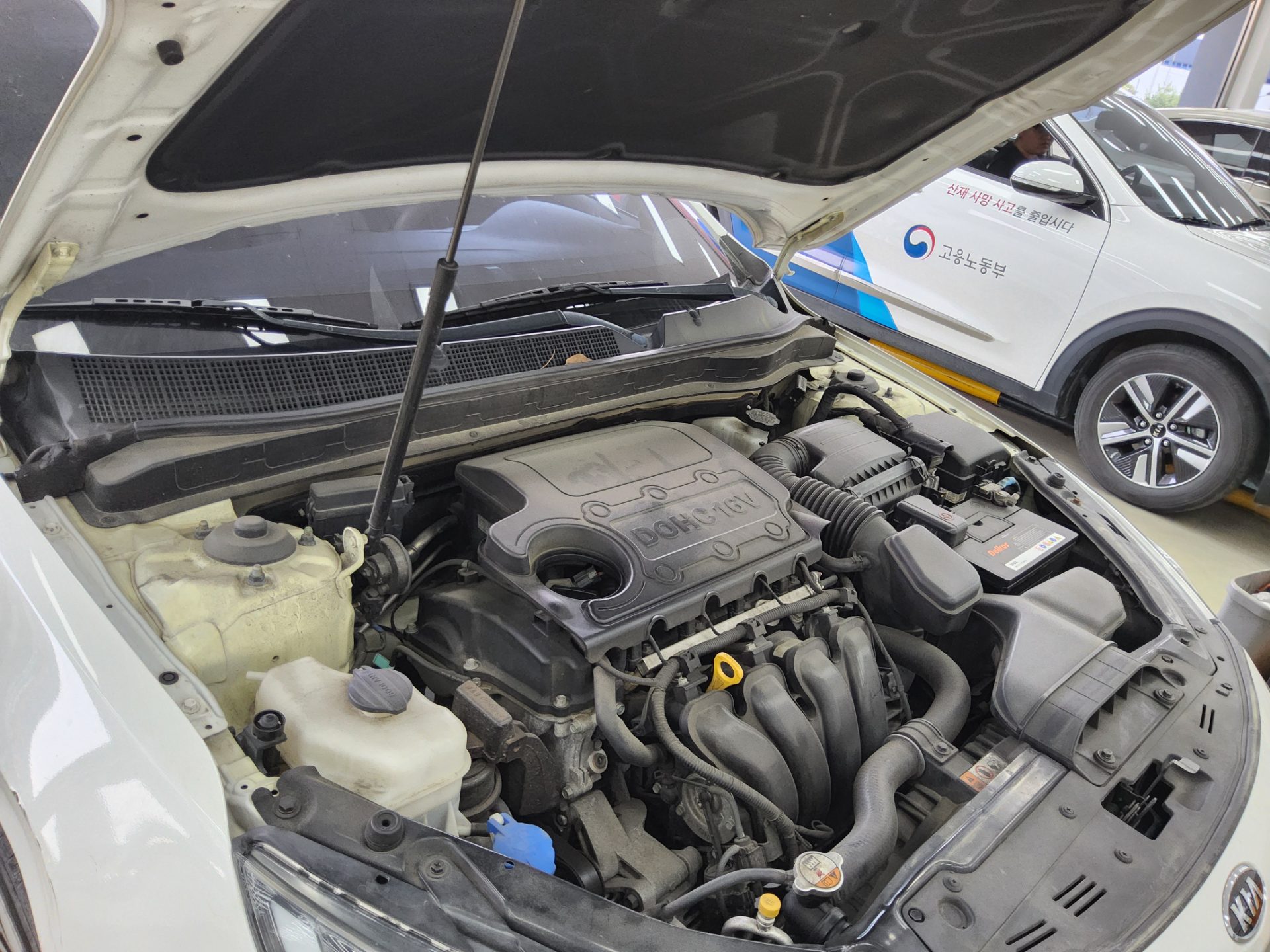 Kia K5 2012 - Image 19