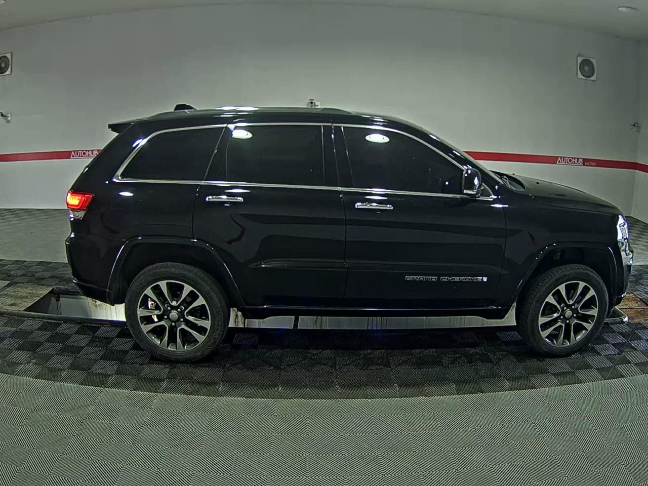 Jeep Grand Cherokee 2018 - Image 3