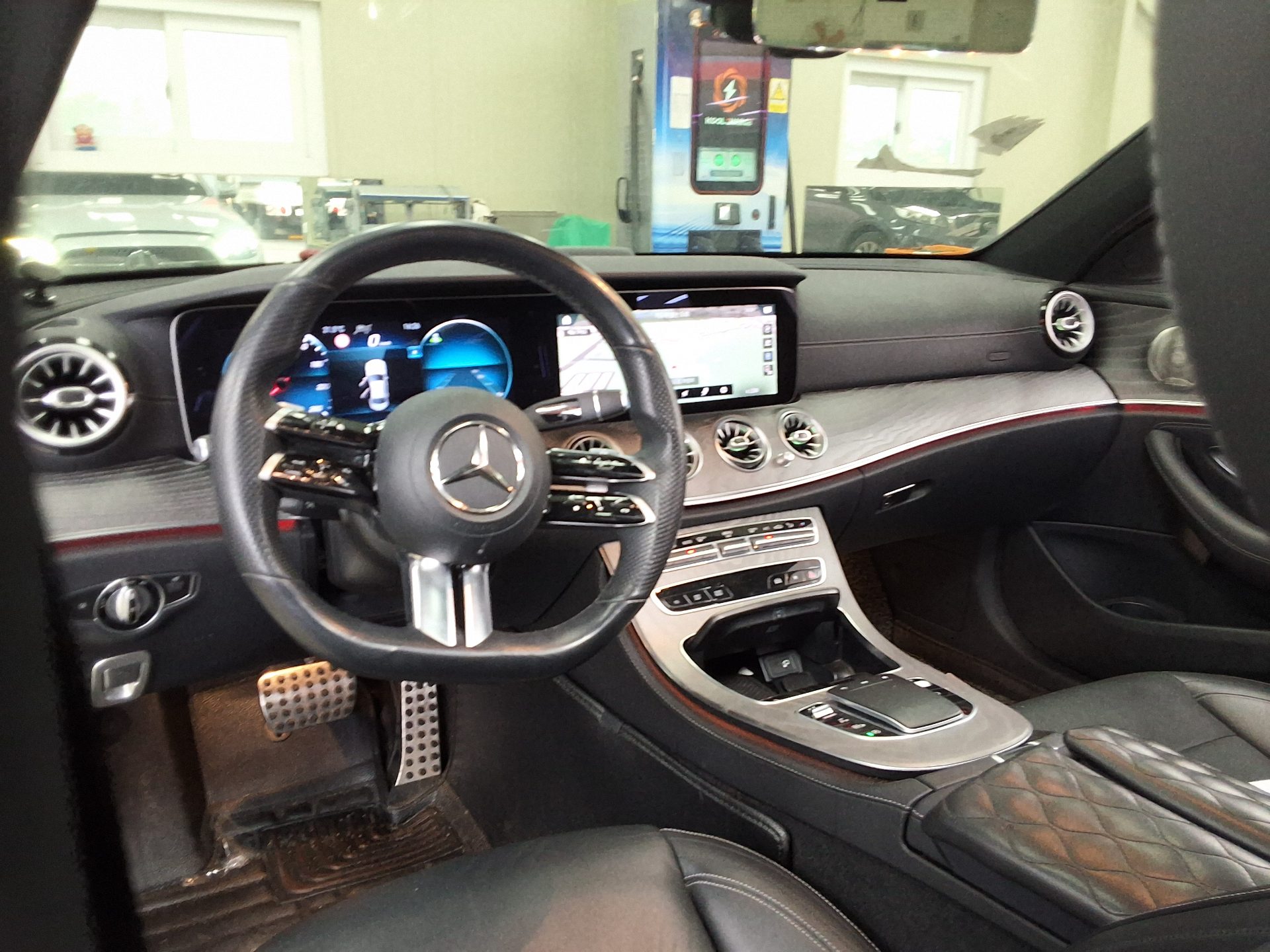 Mercedes-Benz E-Class 2021 - Image 10
