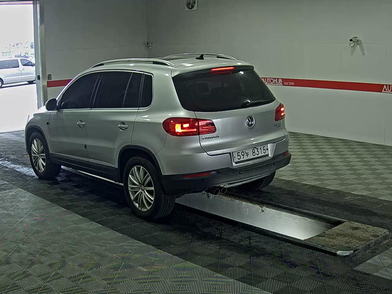 Volkswagen Tiguan 2014 - Image 5