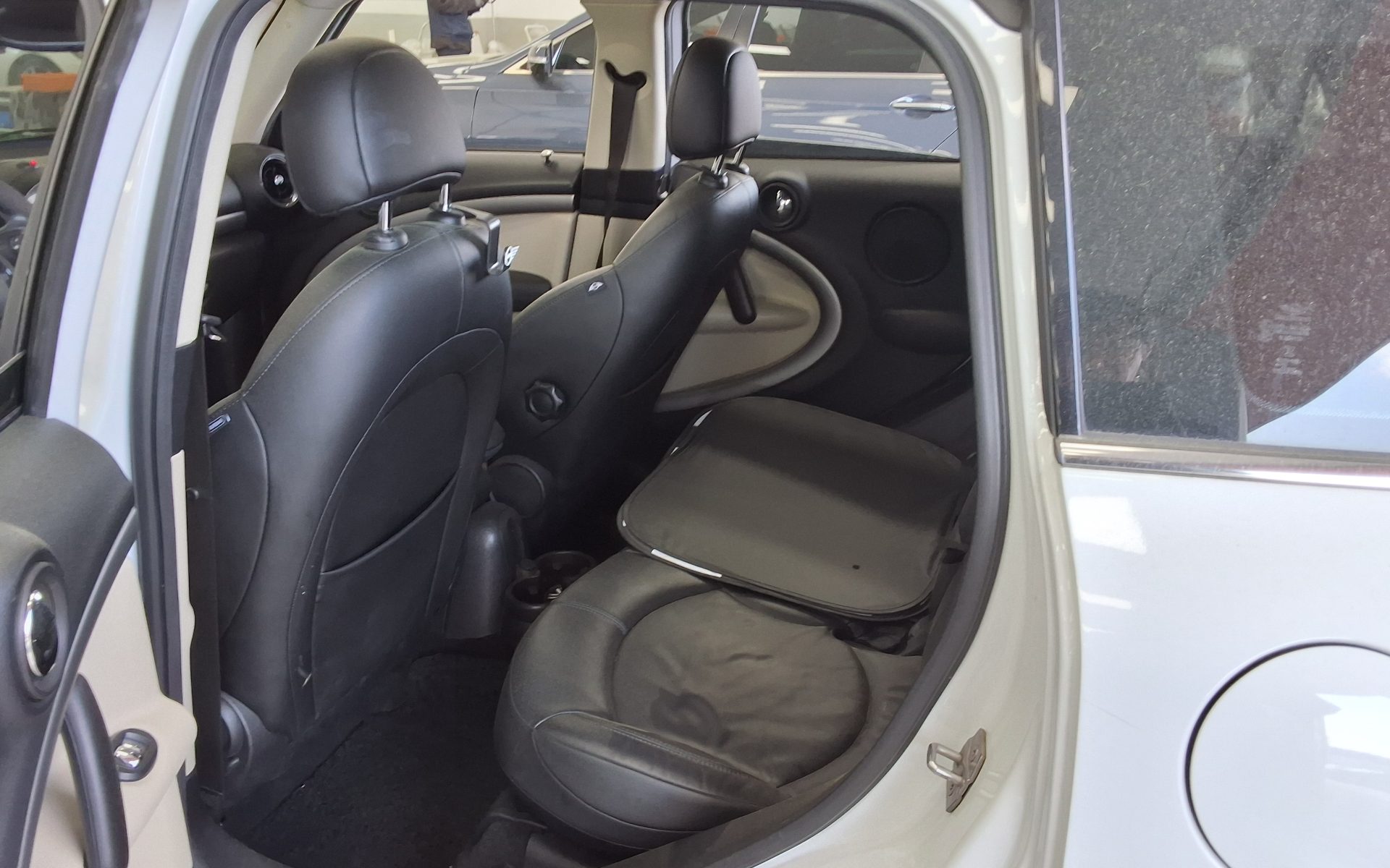 BMW MINI 2016 - Image 11