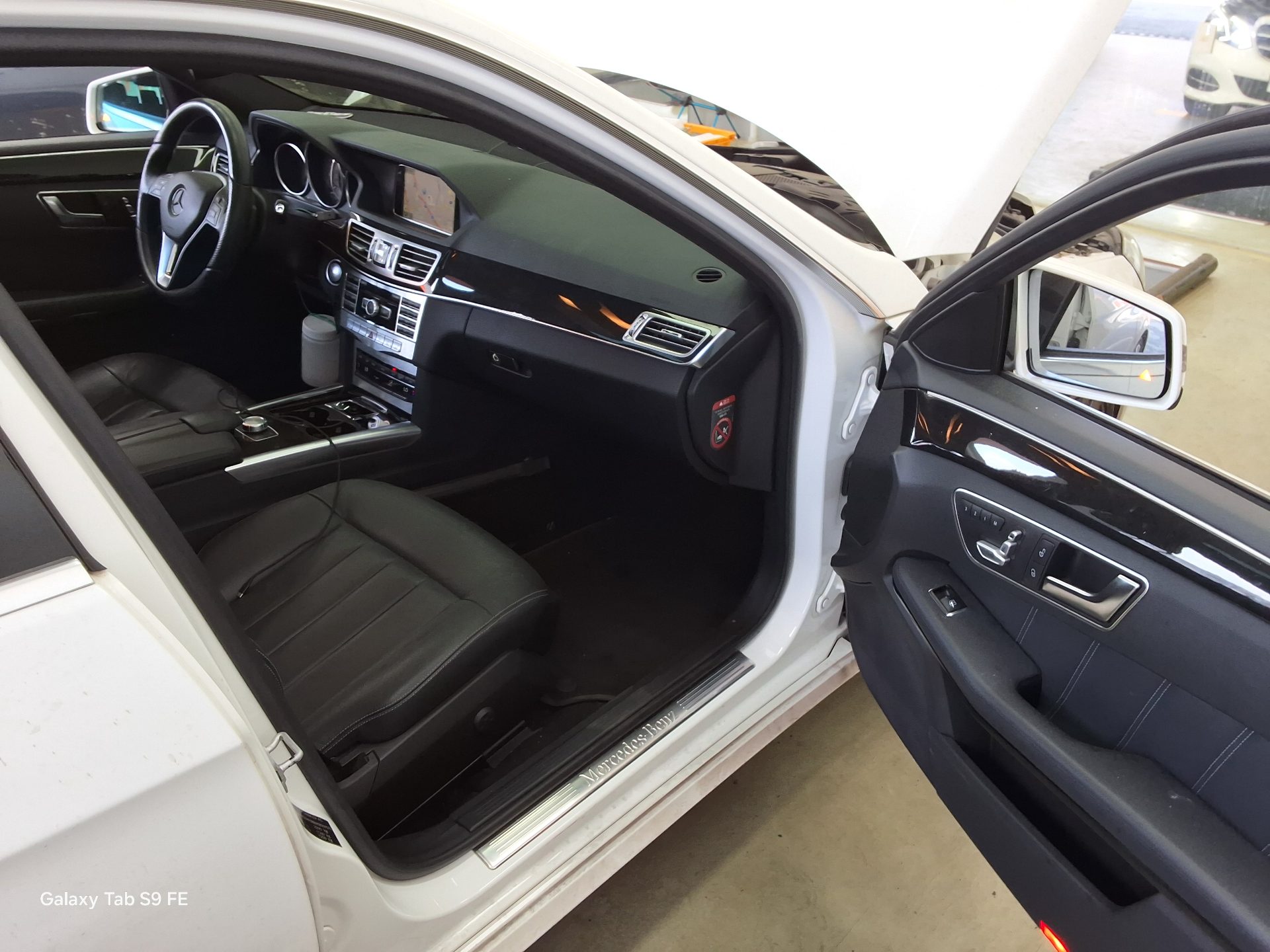 Mercedes-Benz E-Class 2014 - Image 13