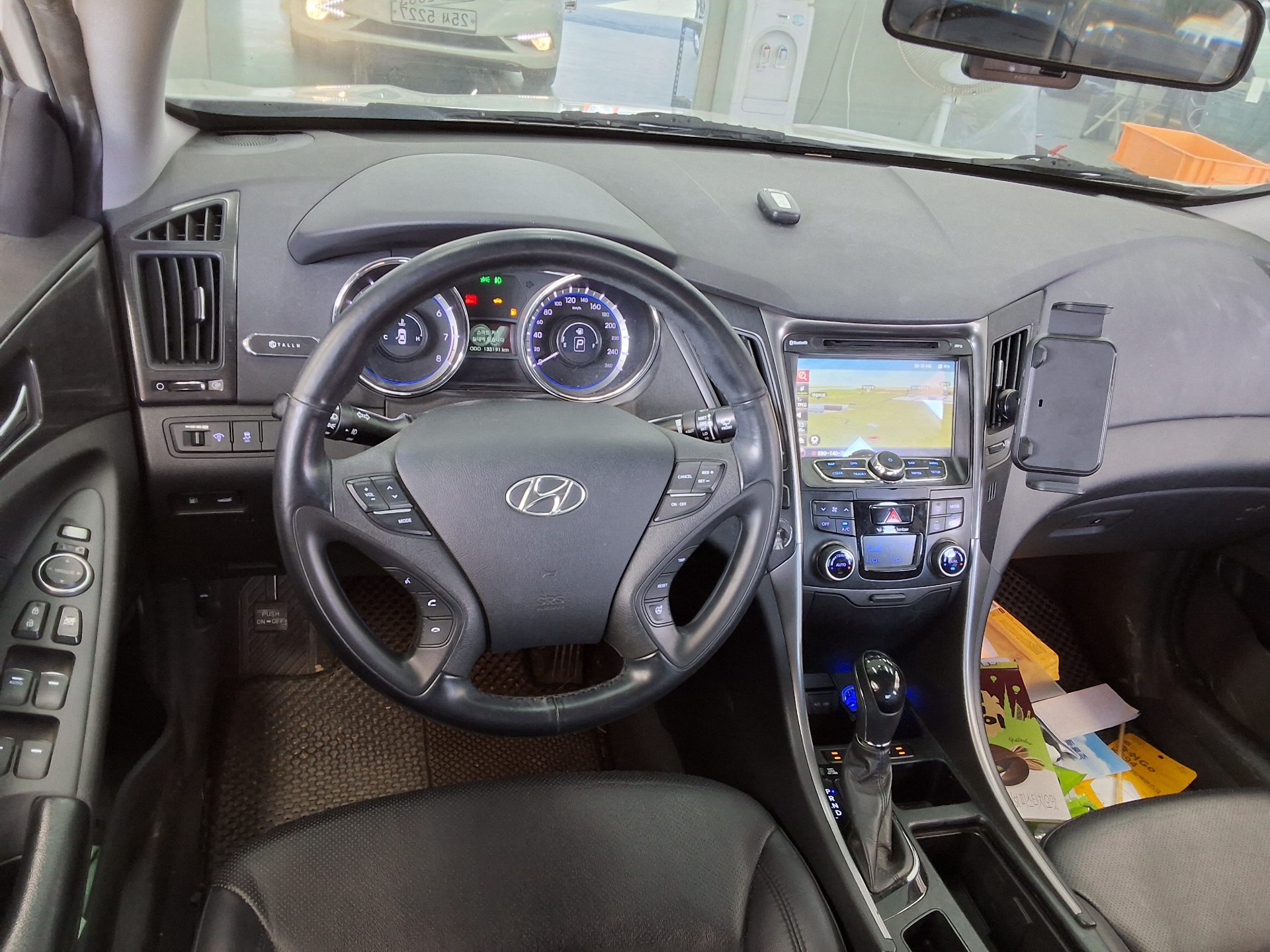 Hyundai Sonata 2013 - Image 11