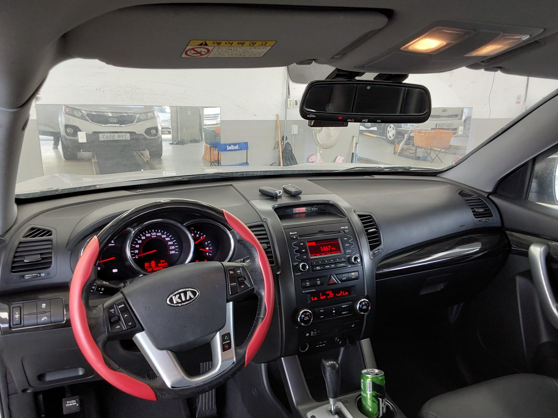 Kia Sorento 2010 - Image 11