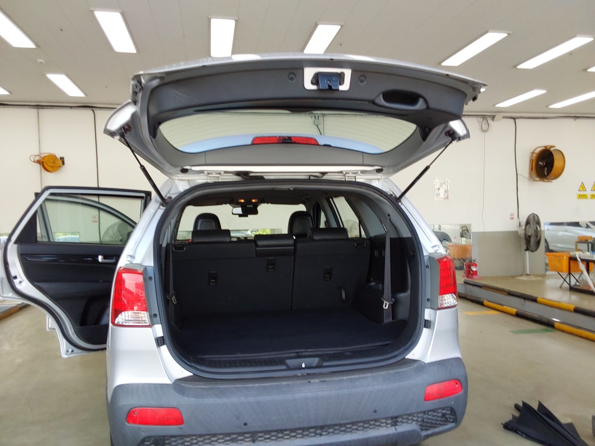 Kia Sorento 2010 - Image 15