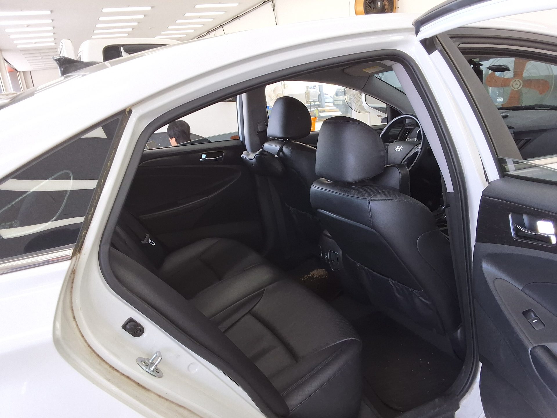 Hyundai Sonata 2013 - Image 13