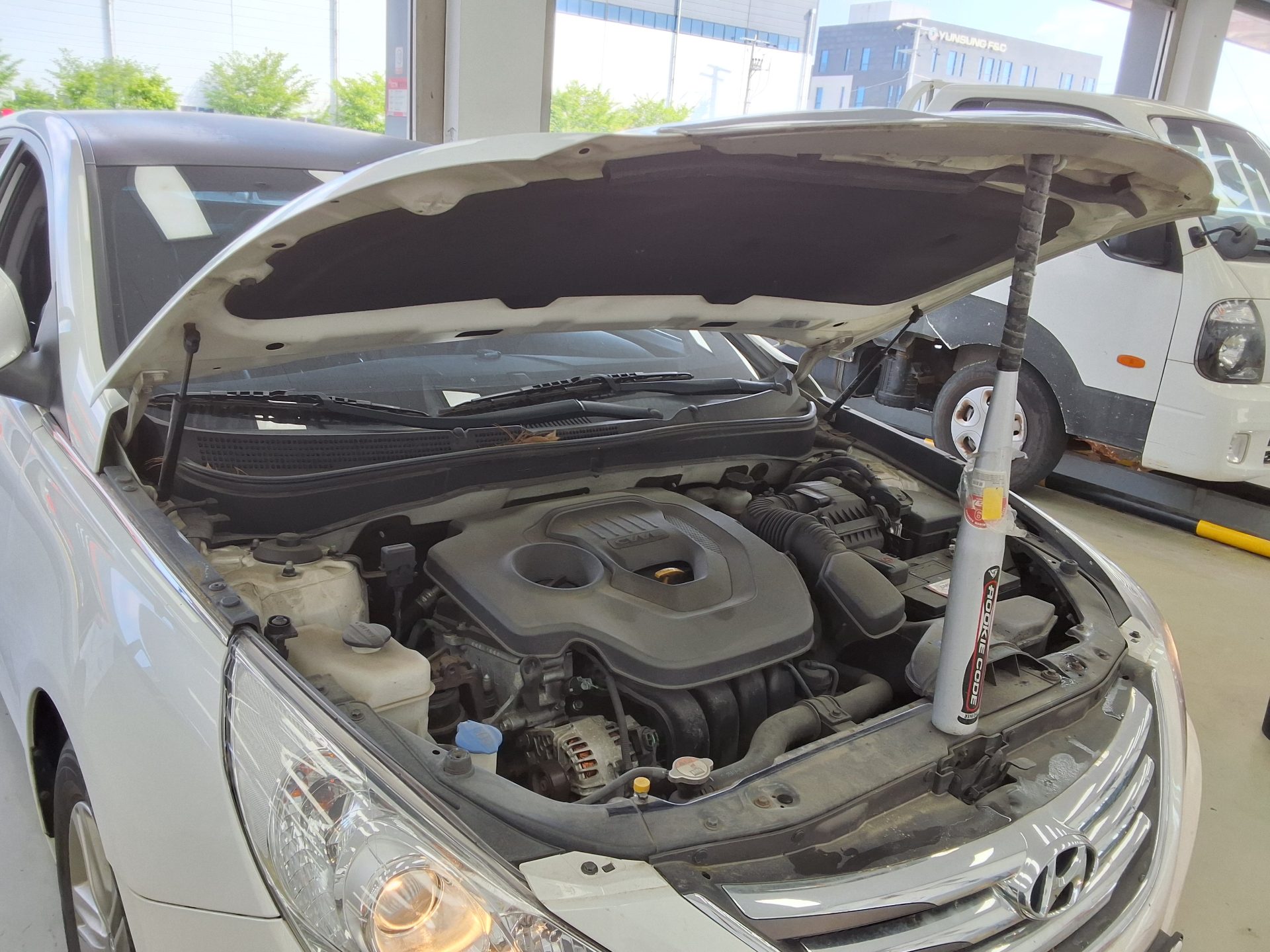 Hyundai Sonata 2013 - Image 17