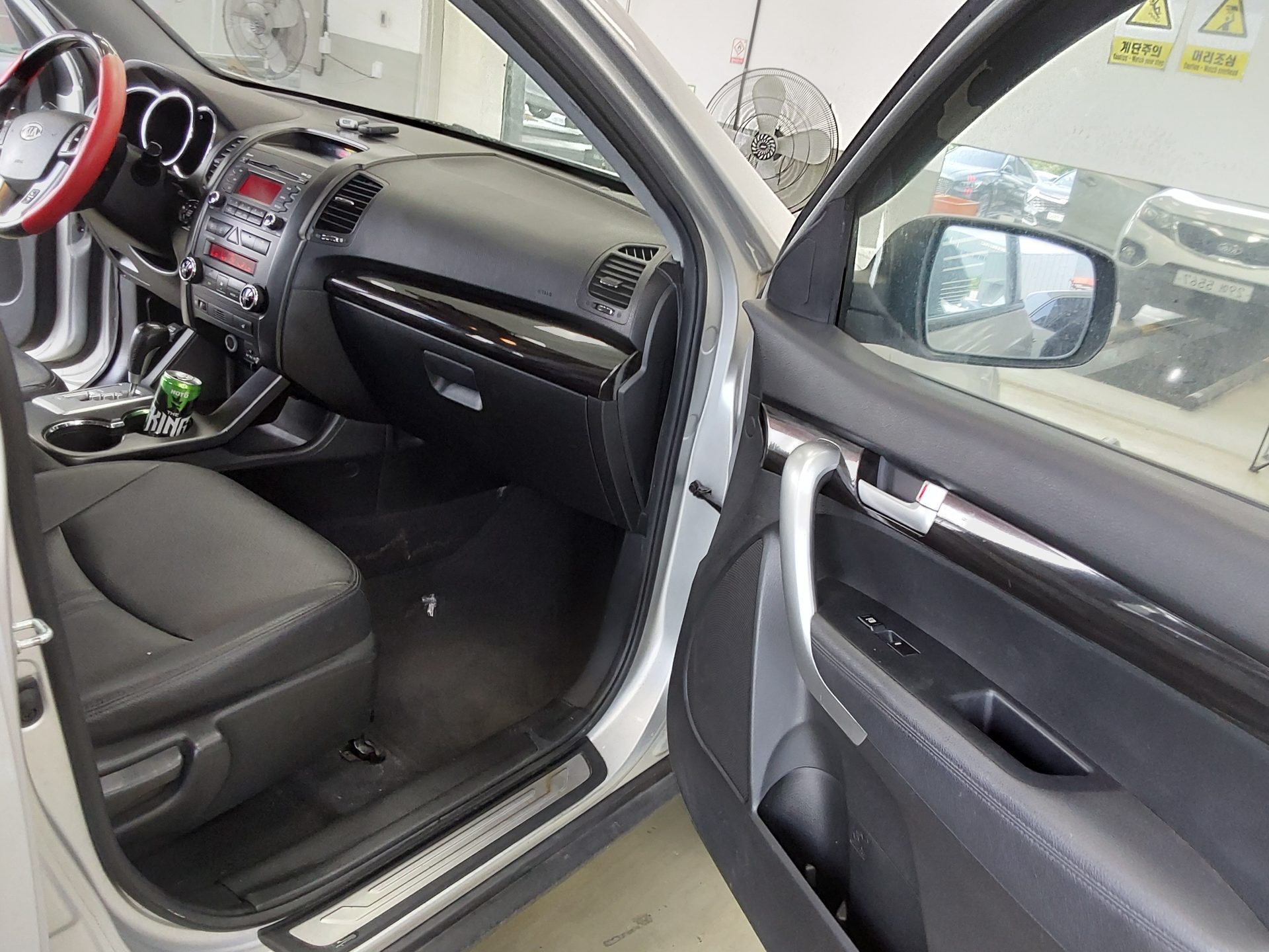Kia Sorento 2010 - Image 14