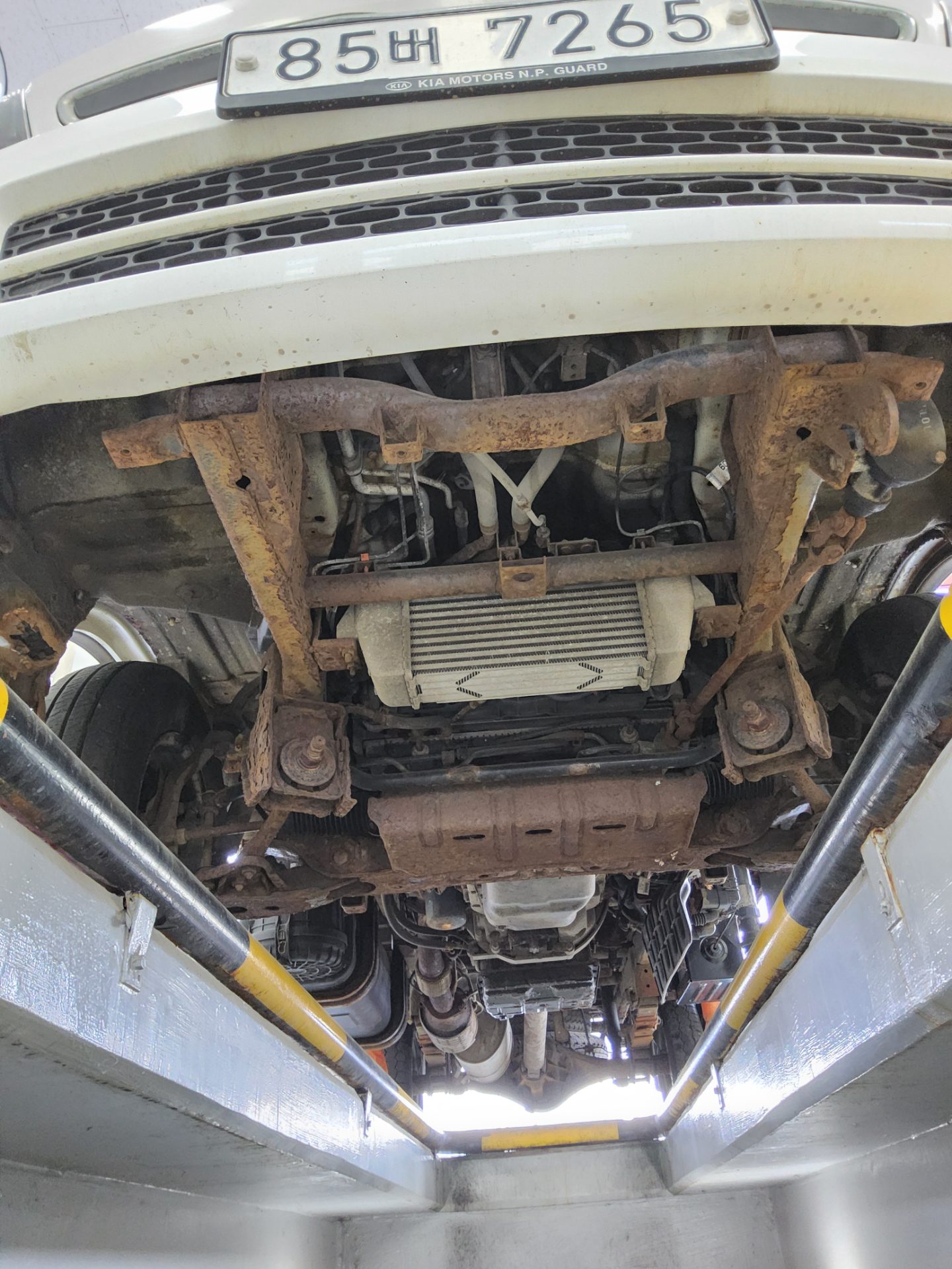 Kia Bongo 2013 - Image 8