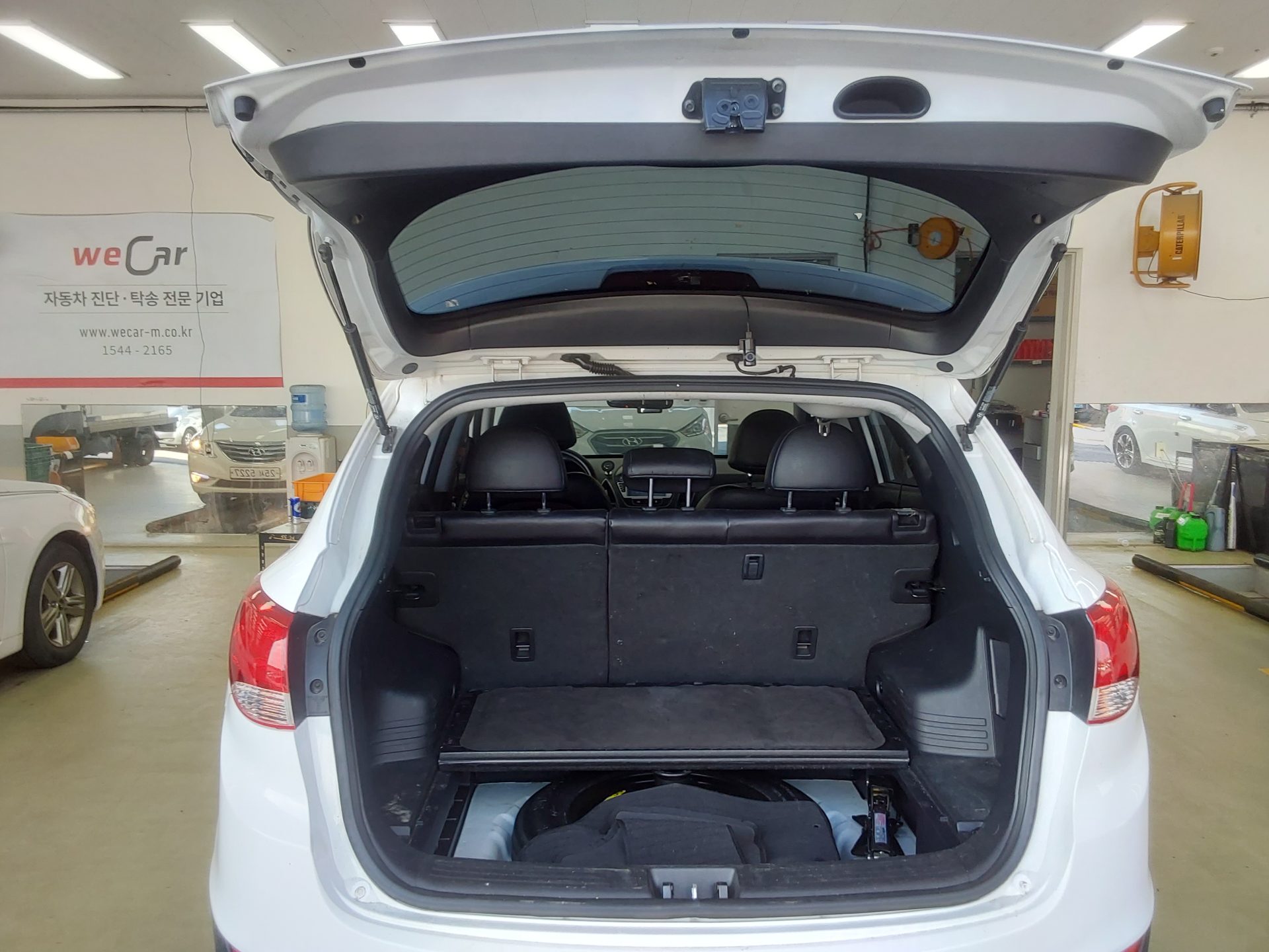 BMW iX 2014 - Image 14