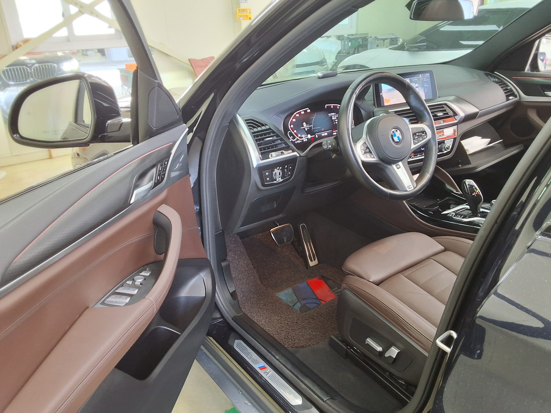 BMW X4 2021 - Image 9
