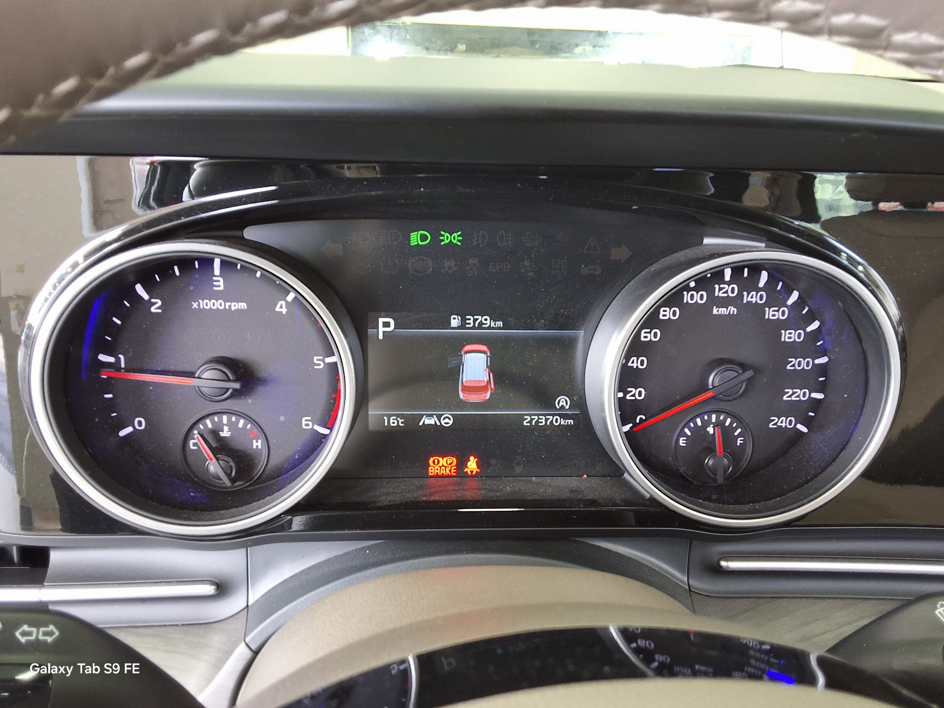 Kia SEDONA 2023 - Image 8