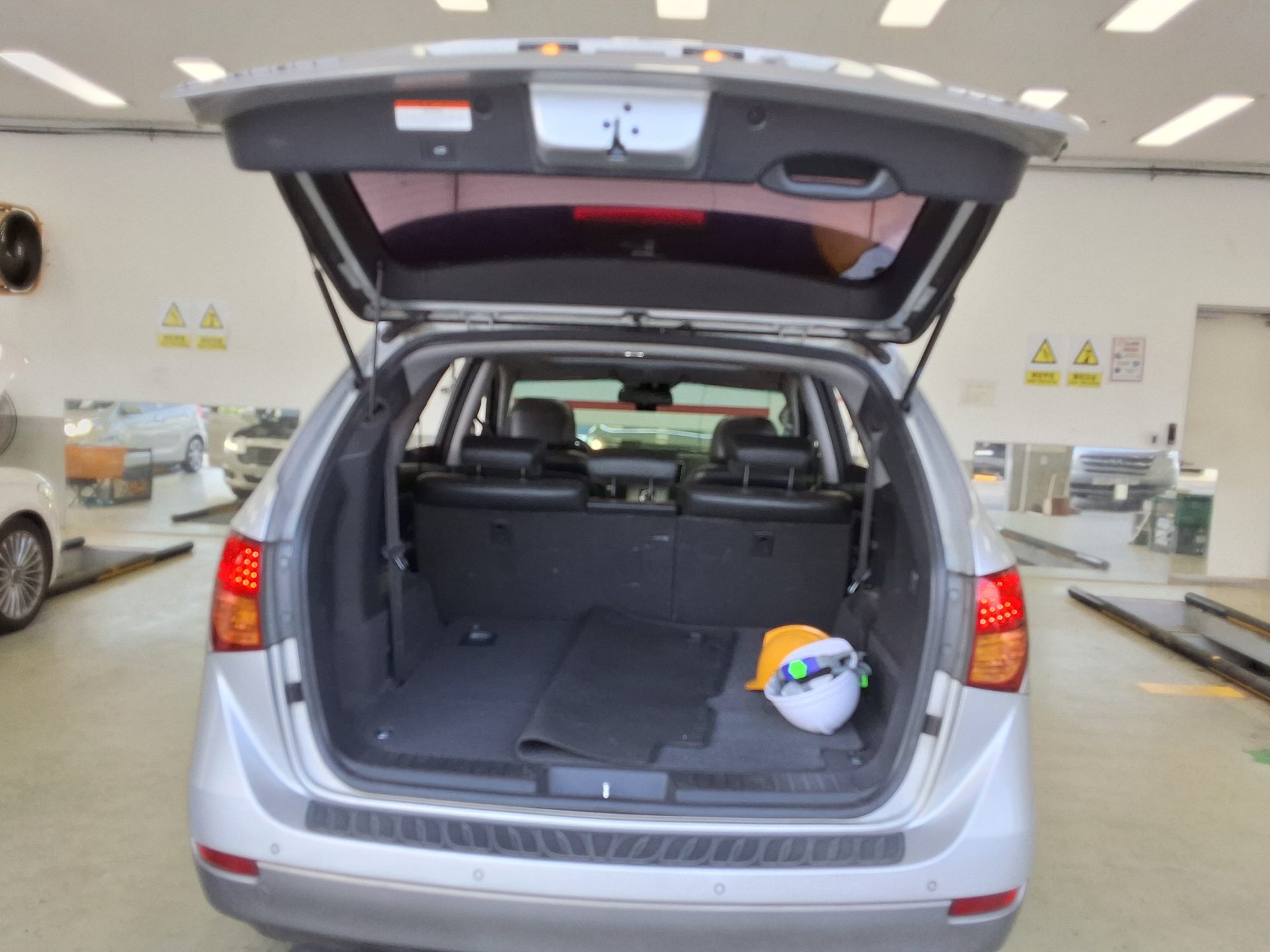Hyundai Veracruz 2011 - Image 15