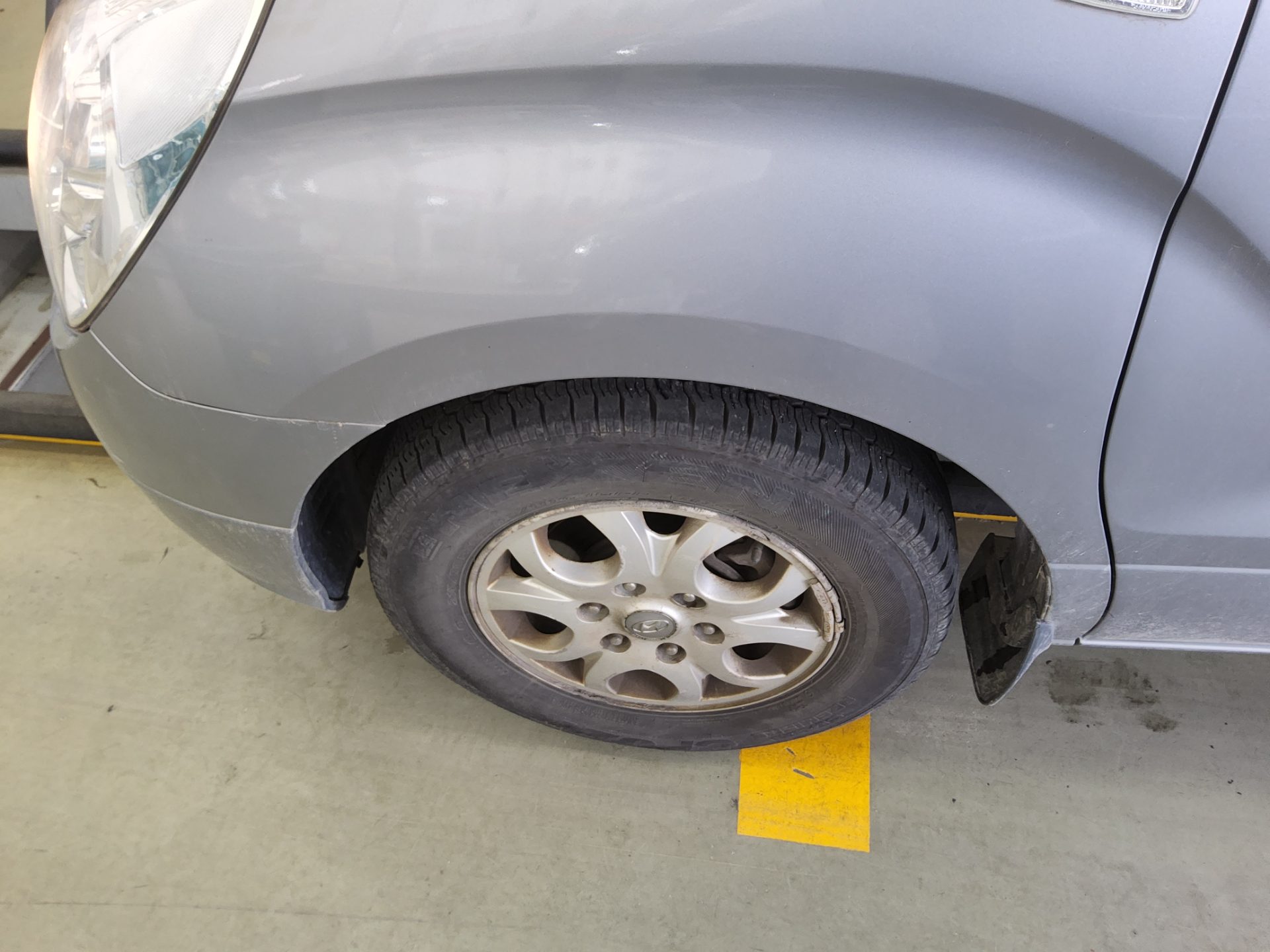 Hyundai Grand Starex 2012 - Image 17