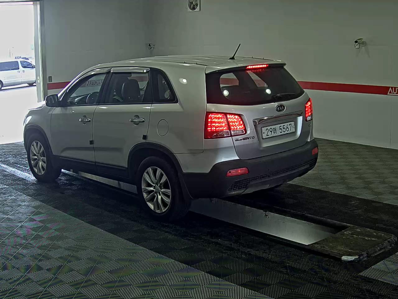 Kia Sorento 2010 - Image 5