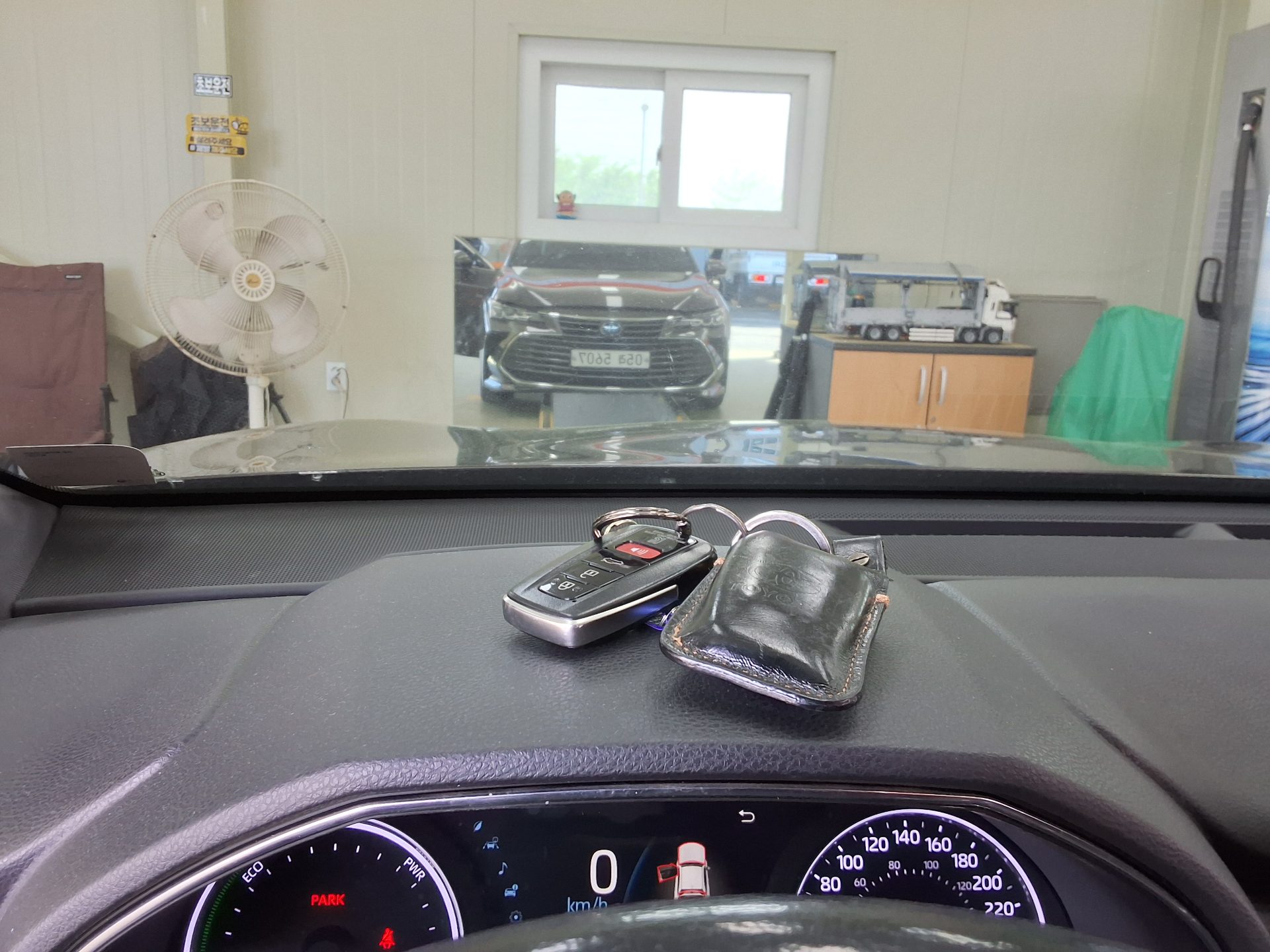 Toyota Avalon 2019 - Image 16