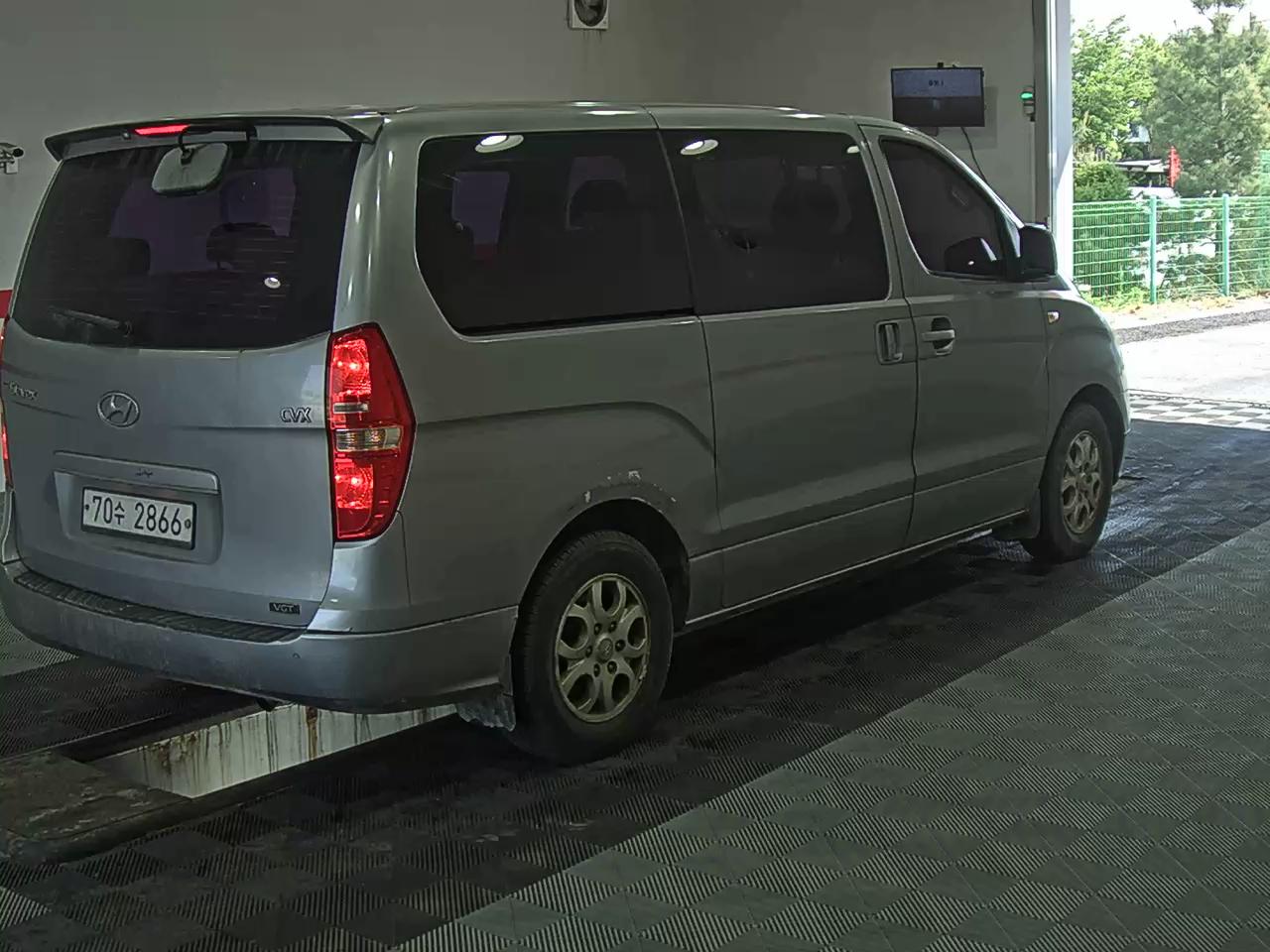 Hyundai Grand Starex 2012 - Image 4