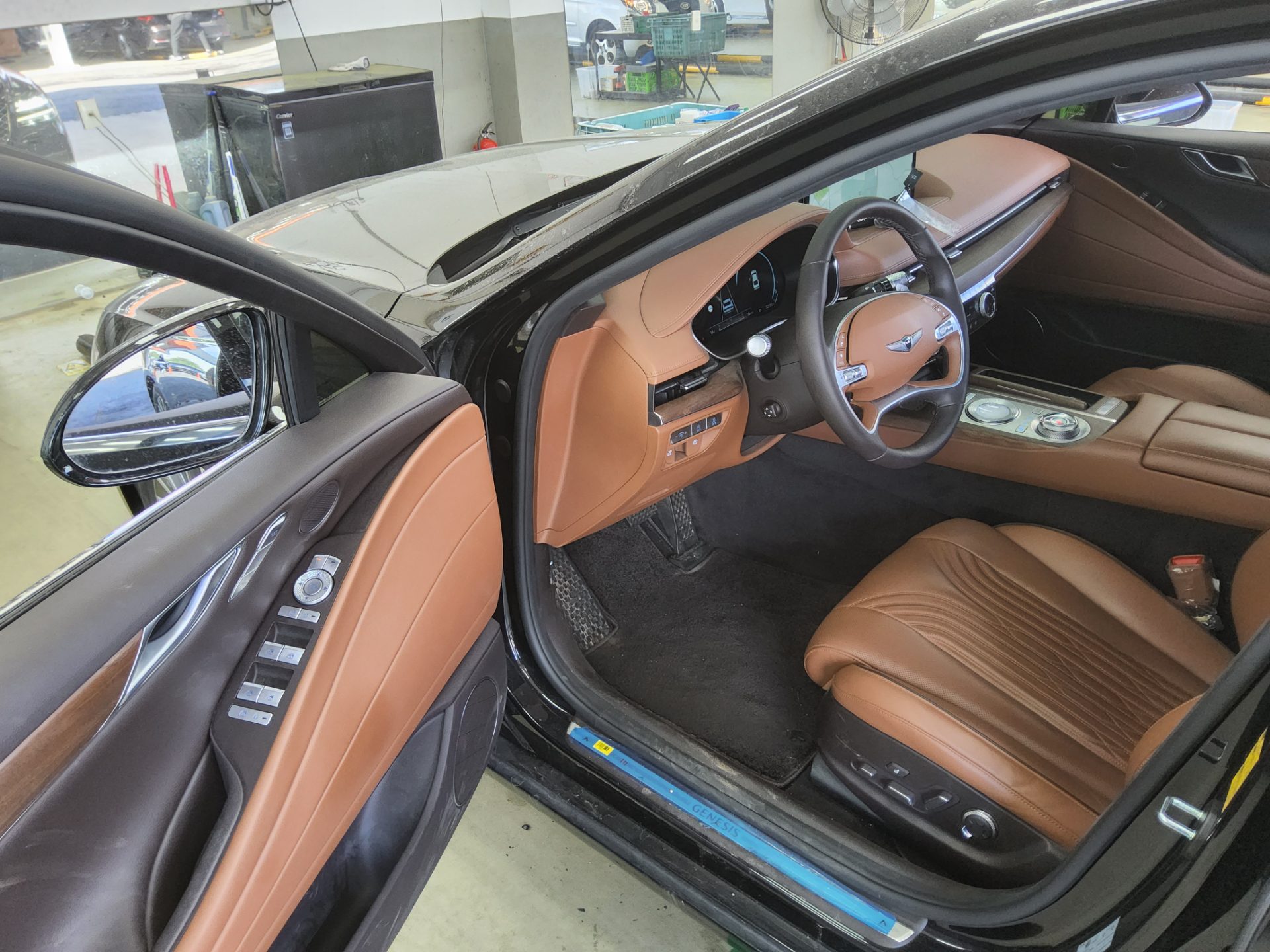 Hyundai Genesis 2022 - Image 9