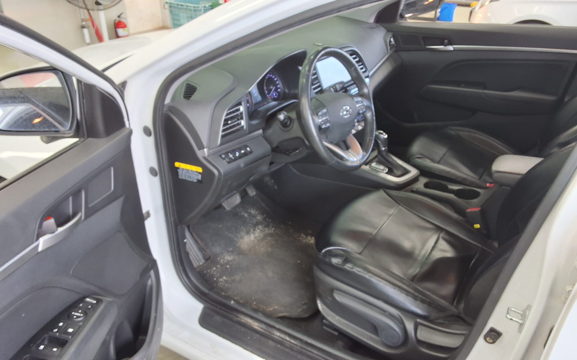Hyundai Elantra 2019 - Image 9