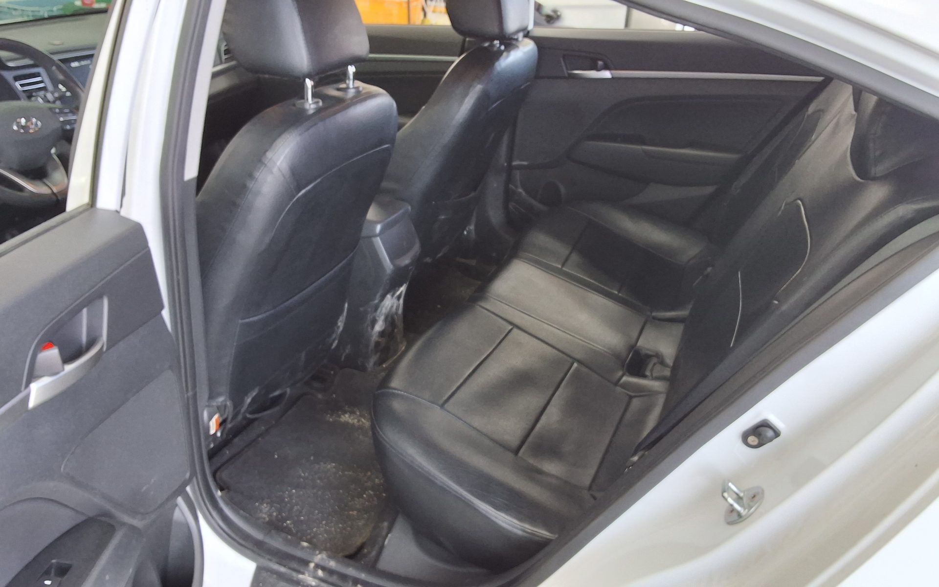 Hyundai Elantra 2019 - Image 11
