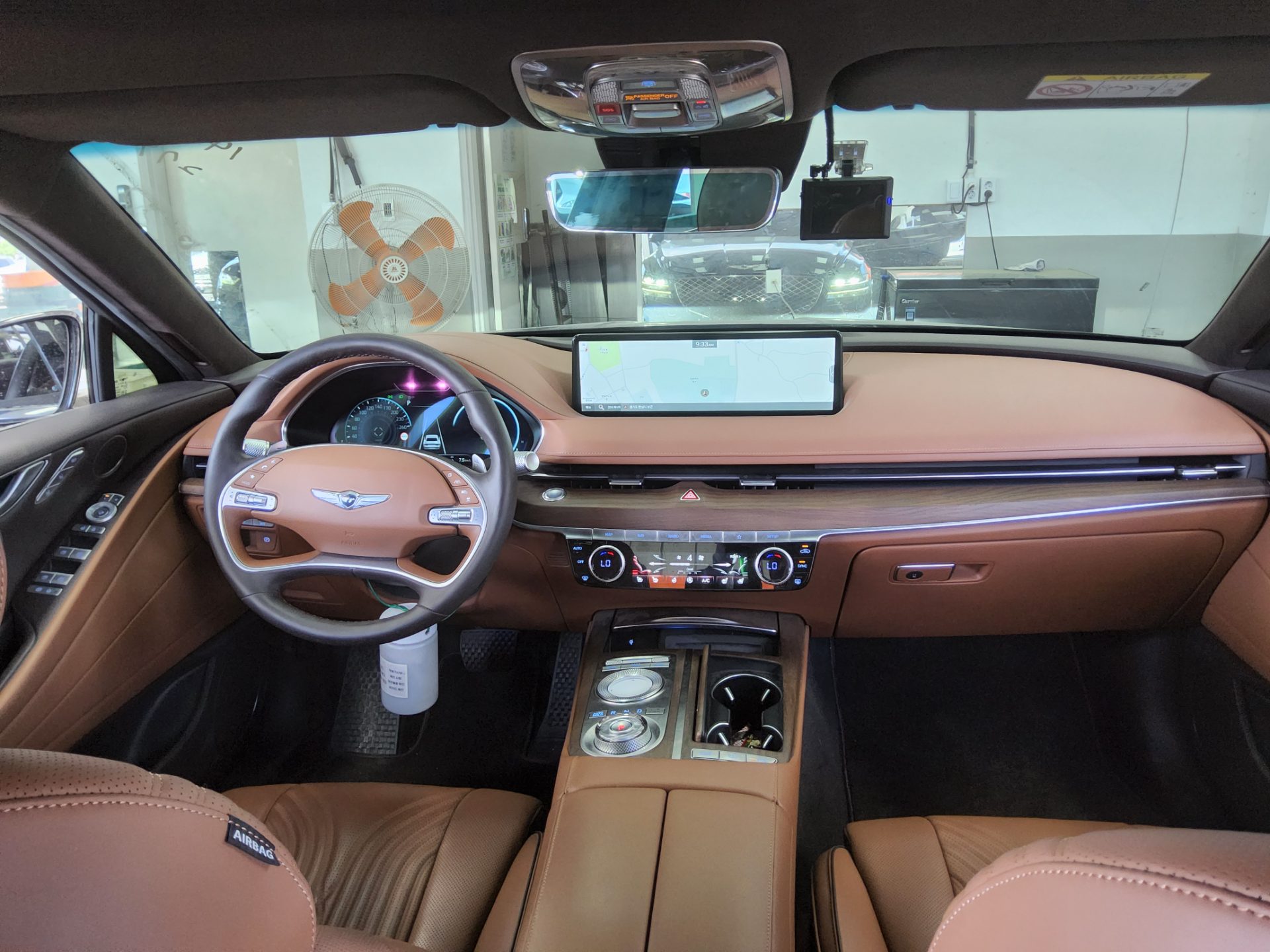 Hyundai Genesis 2022 - Image 10