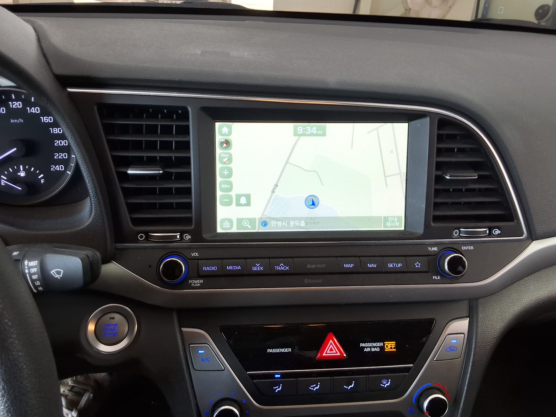 Hyundai Elantra 2018 - Image 17