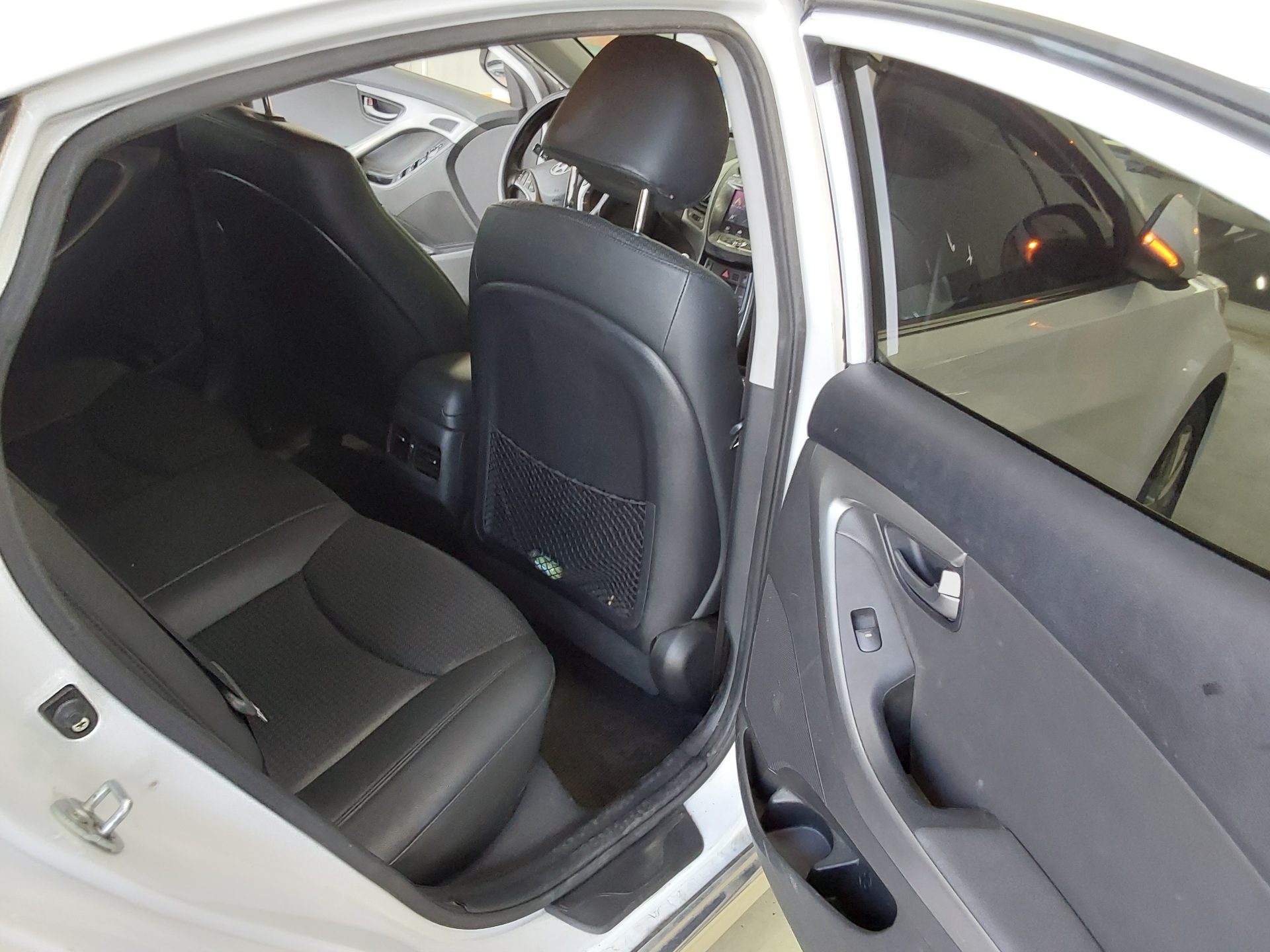 Hyundai Elantra 2014 - Image 14