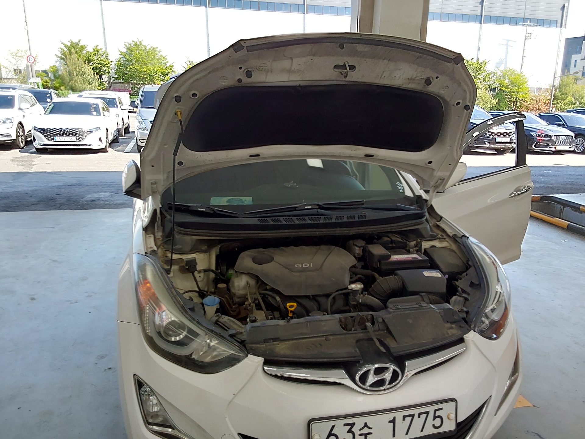 Hyundai Elantra 2014 - Image 19