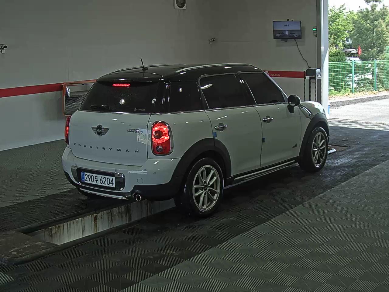 BMW MINI 2016 - Image 4