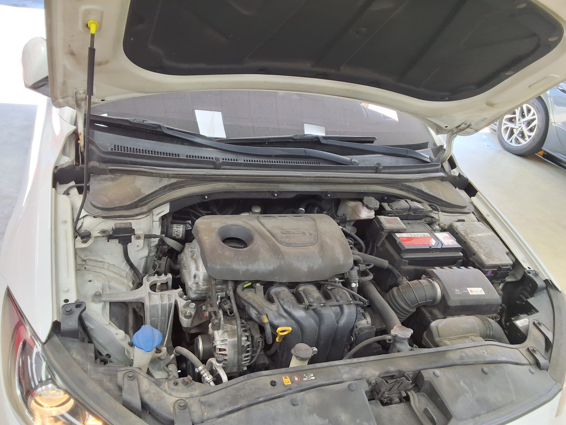 Hyundai Elantra 2018 - Image 20