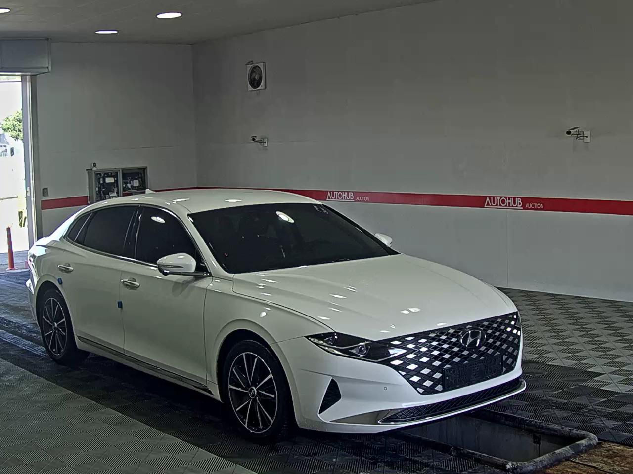 Hyundai Grandeur 2021 - Image 2