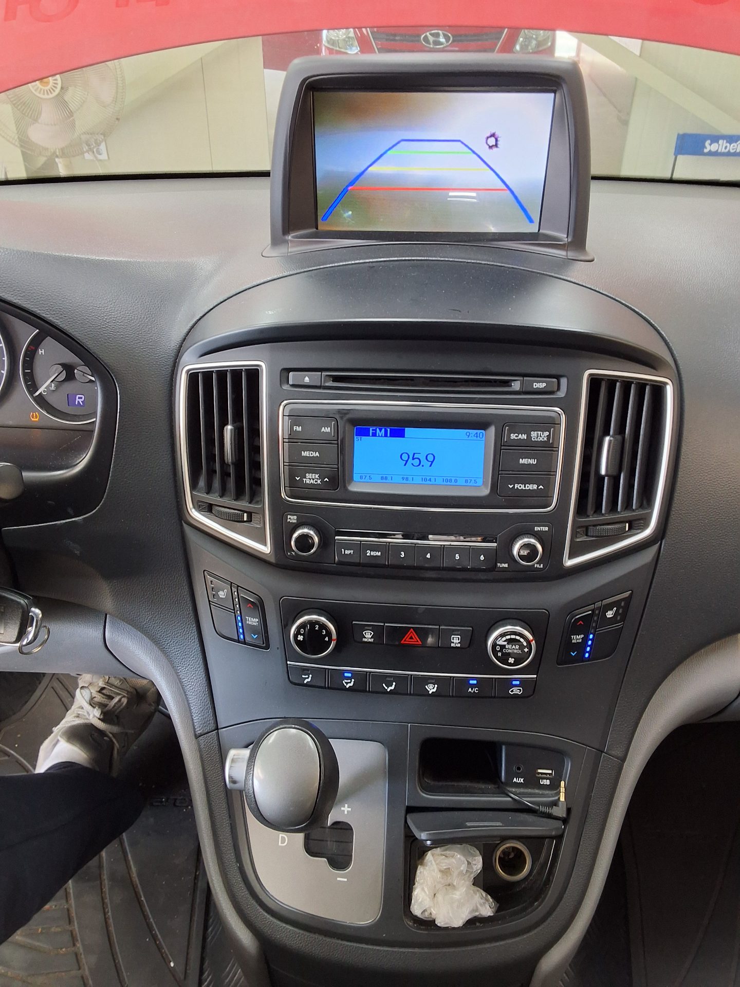 Hyundai Grand Starex 2016 - Image 10