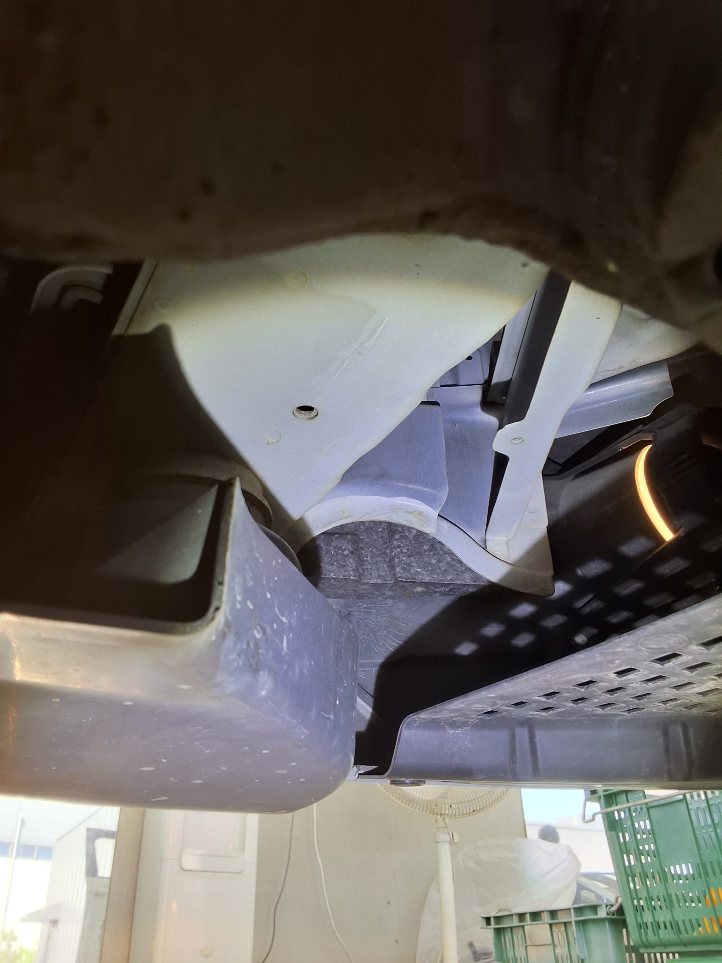 KG Mobility Korando Turismo 2015 - Image 18