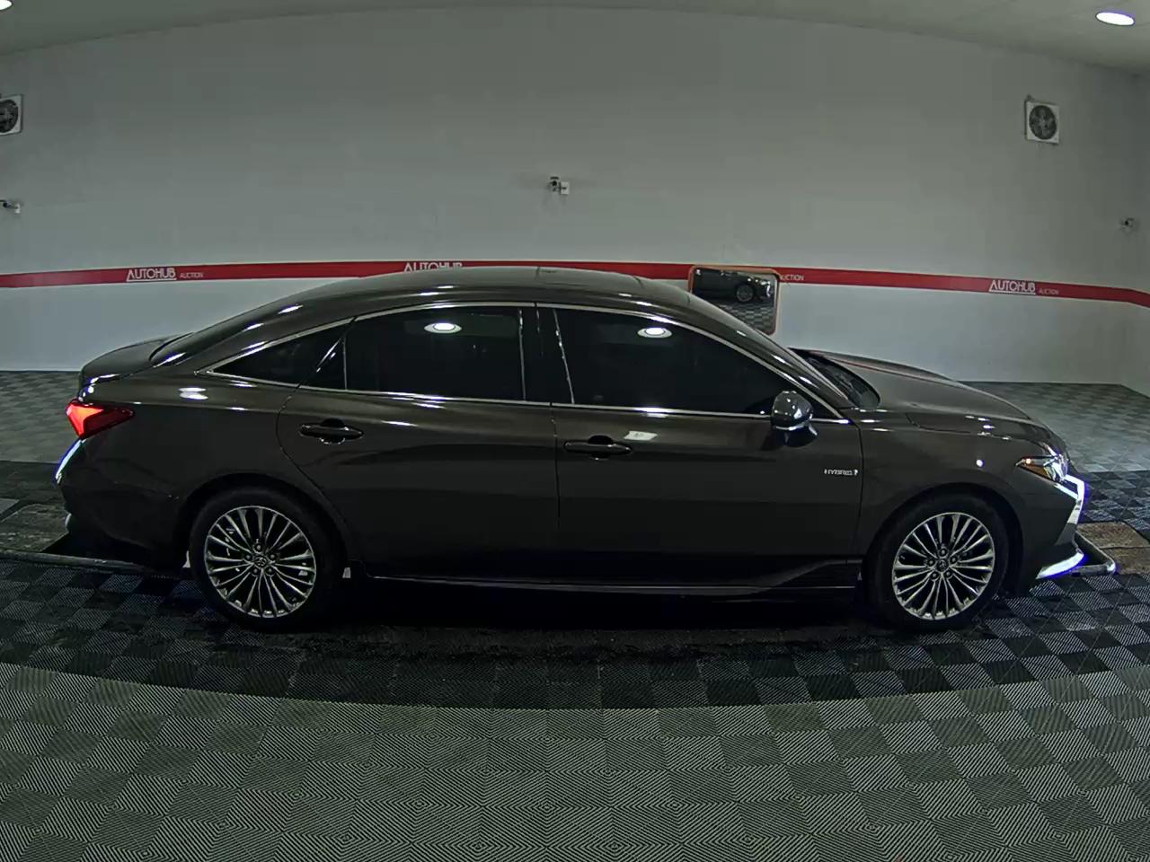 Toyota Avalon 2019 - Image 3