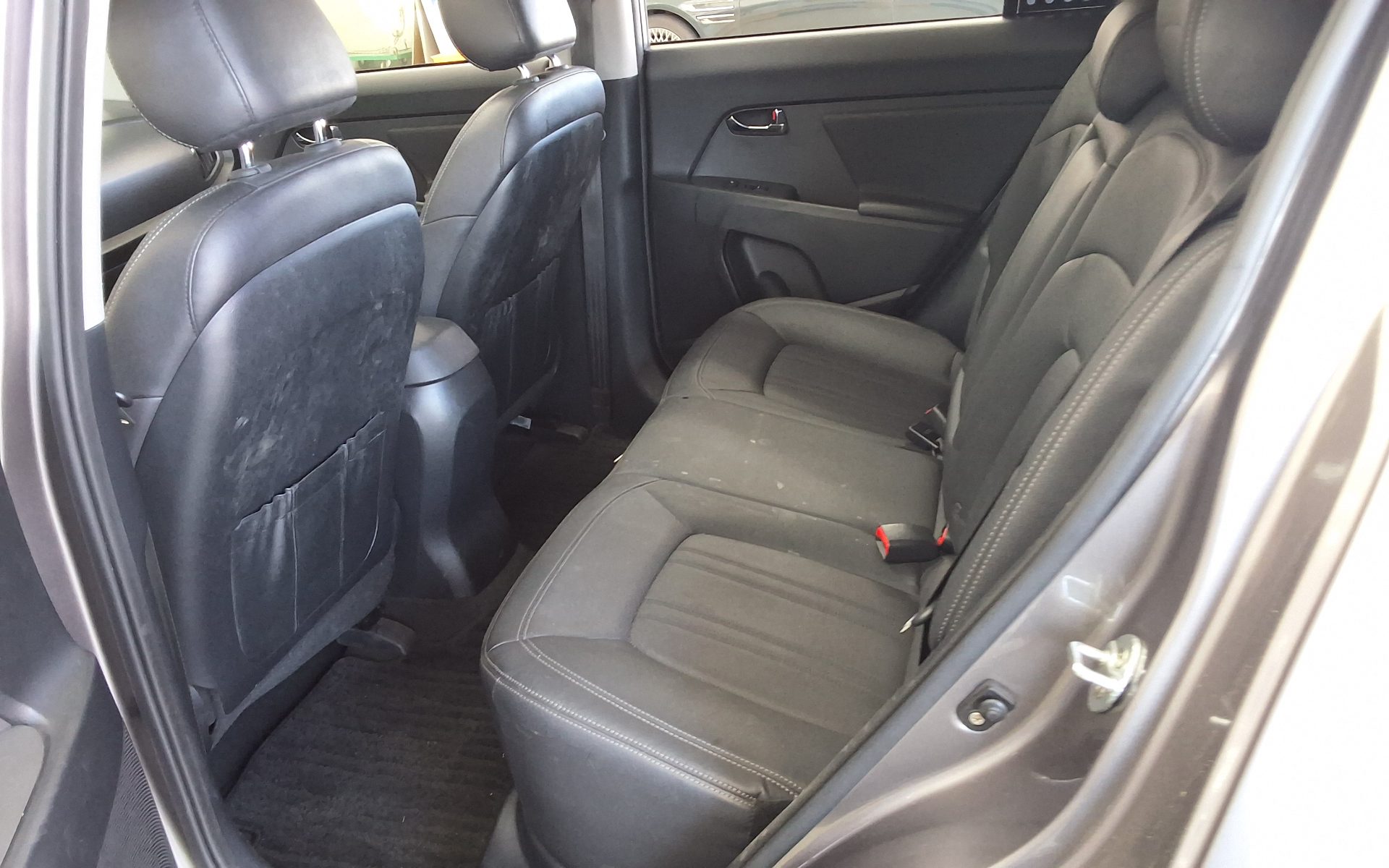 Kia Sportage 2012 - Image 11